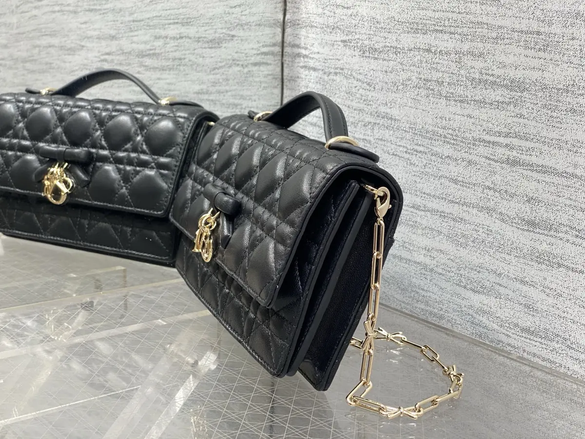 Dior Style Black Leather Chain Bag Lookbook Reference image 6