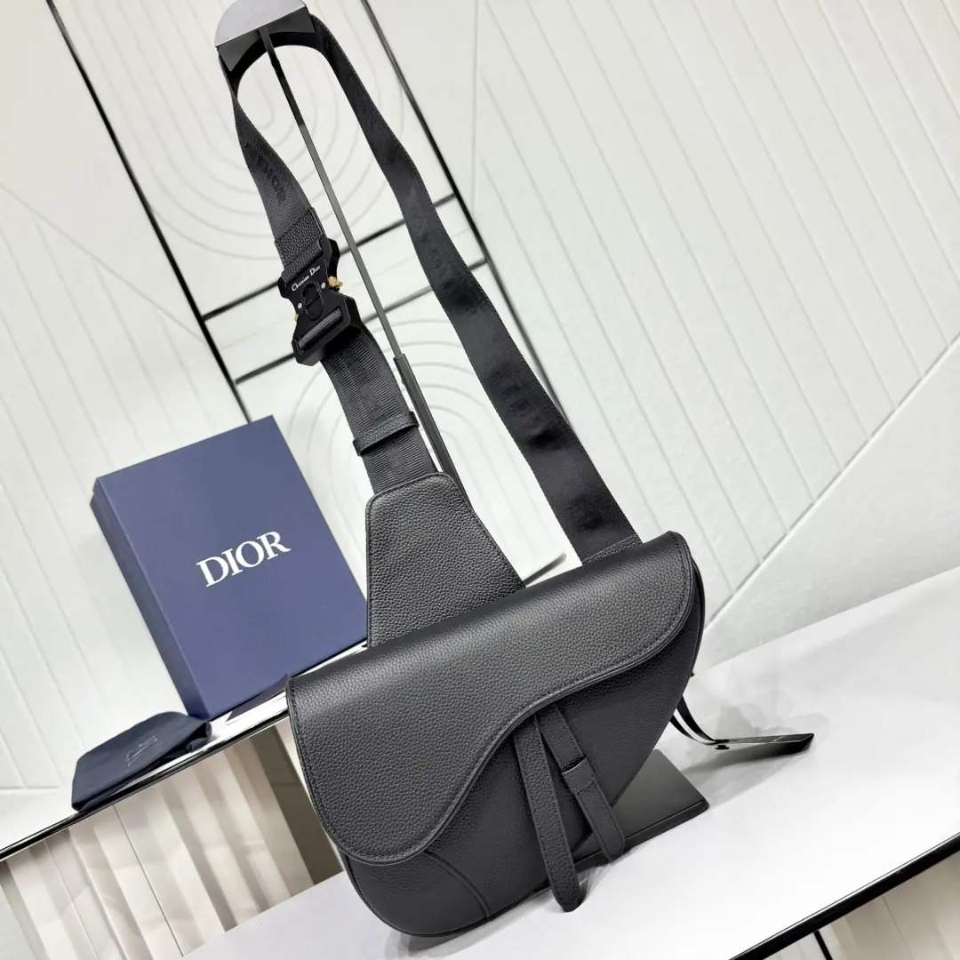 Dior Style Black Leather Crossbody Bag Lookbook Reference image 1