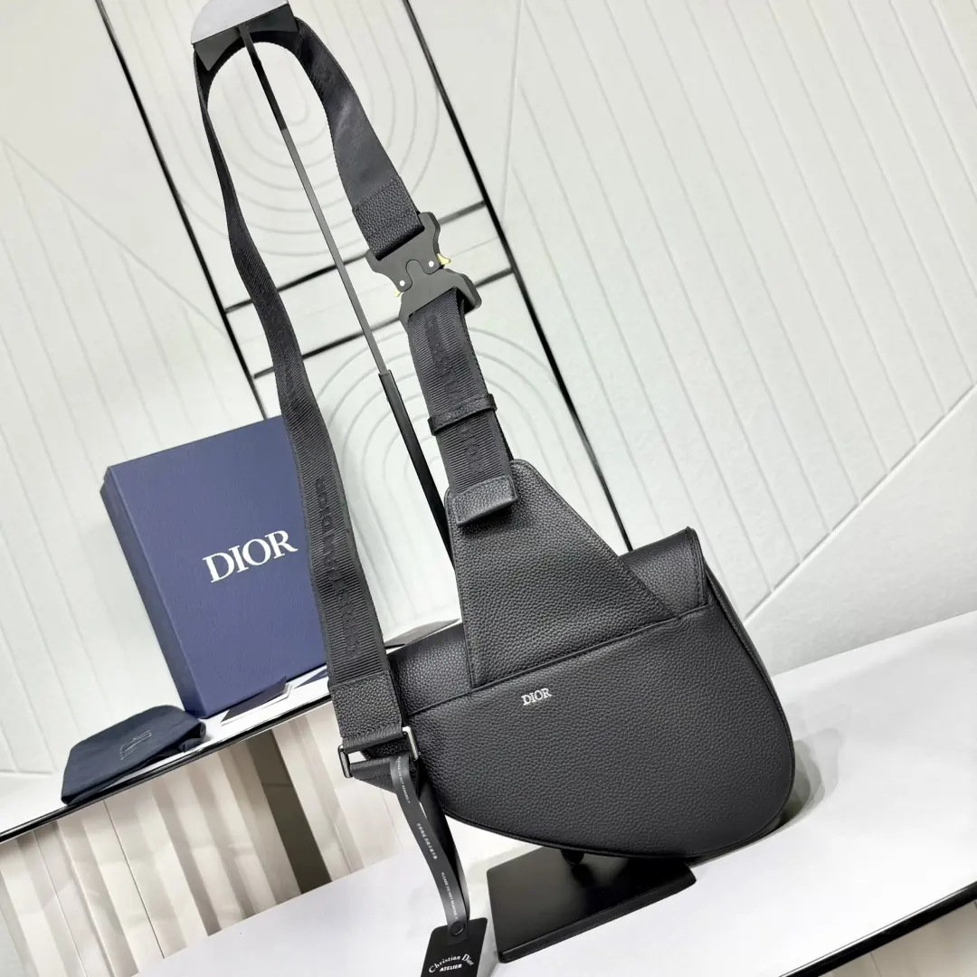 Dior Style Black Leather Crossbody Bag Lookbook Reference image 3