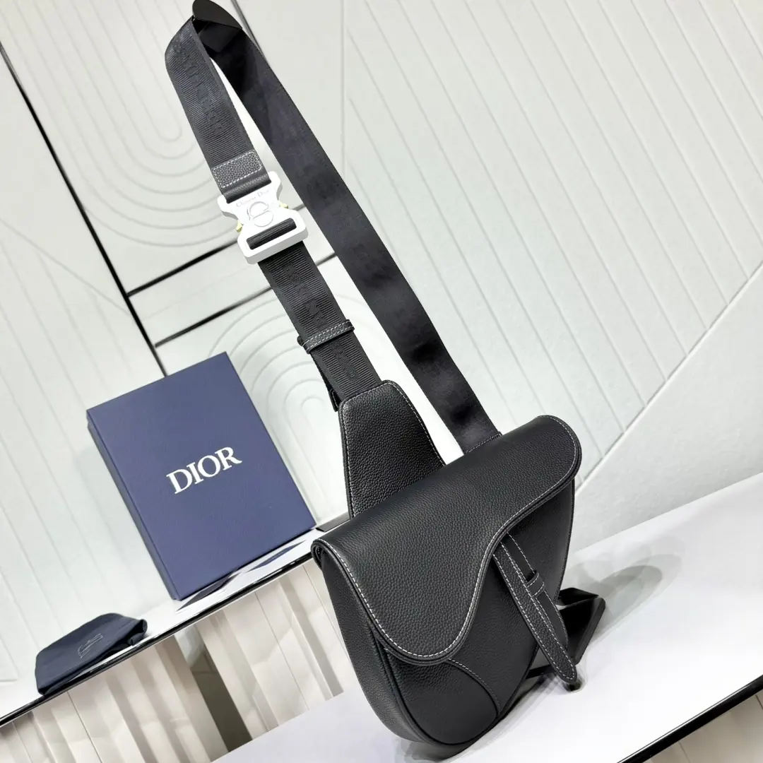 Dior Style Black Leather Crossbody Bag Lookbook Reference image 2