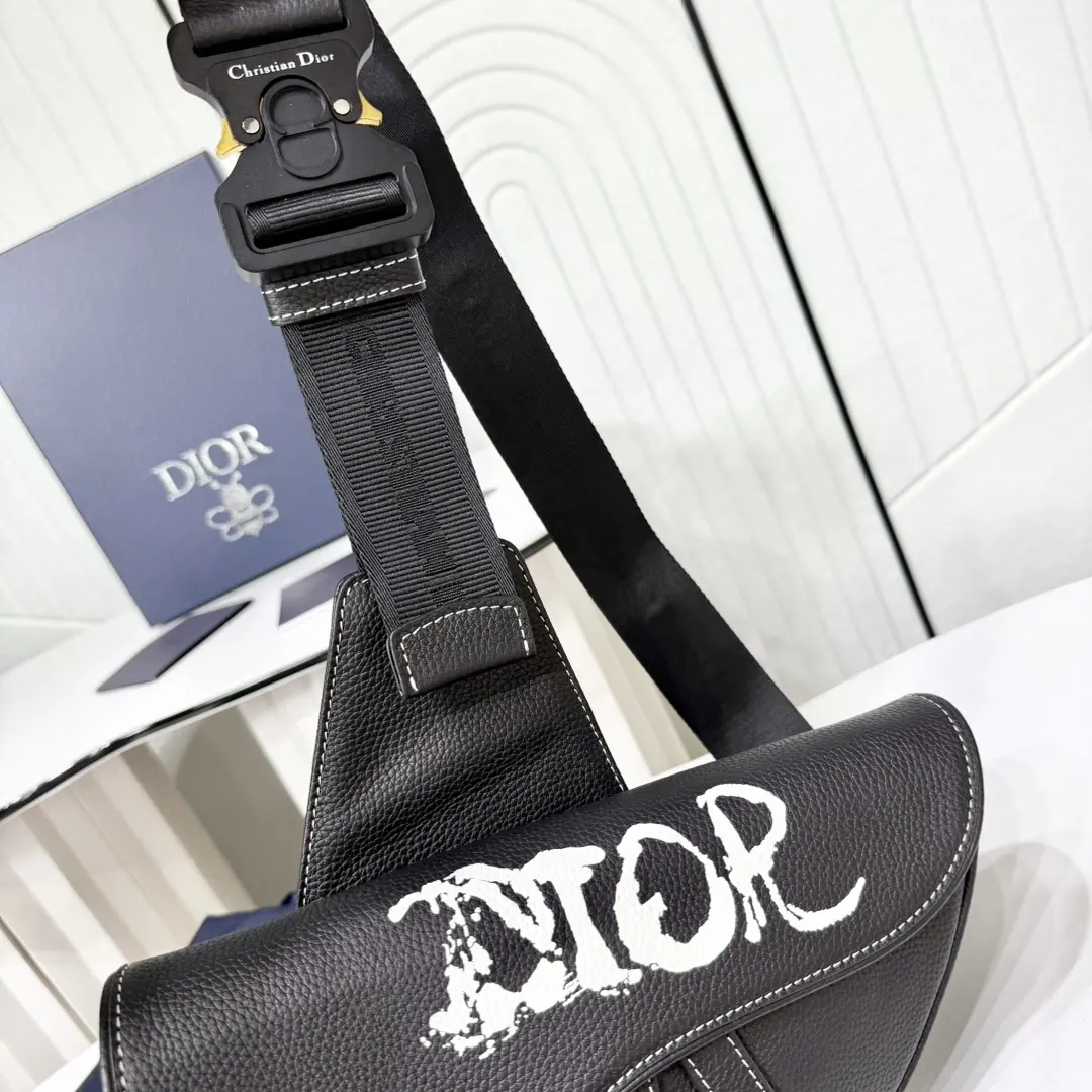 Dior Style Black Leather Crossbody Bag Lookbook Reference image 4