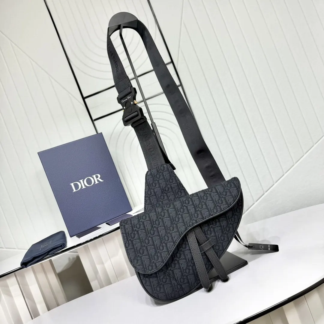 Dior Style Black Leather Crossbody Bag Lookbook Reference image 1