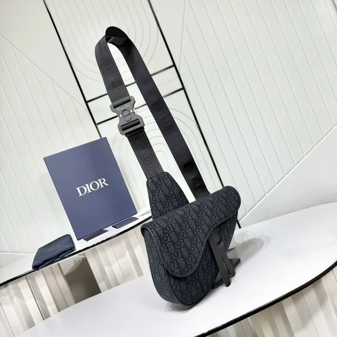 Dior Style Black Leather Crossbody Bag Lookbook Reference image 2