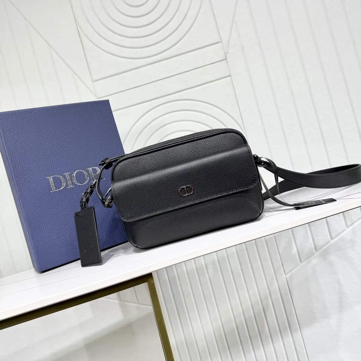 Dior Style Black Leather Crossbody Bag Lookbook Reference image 1