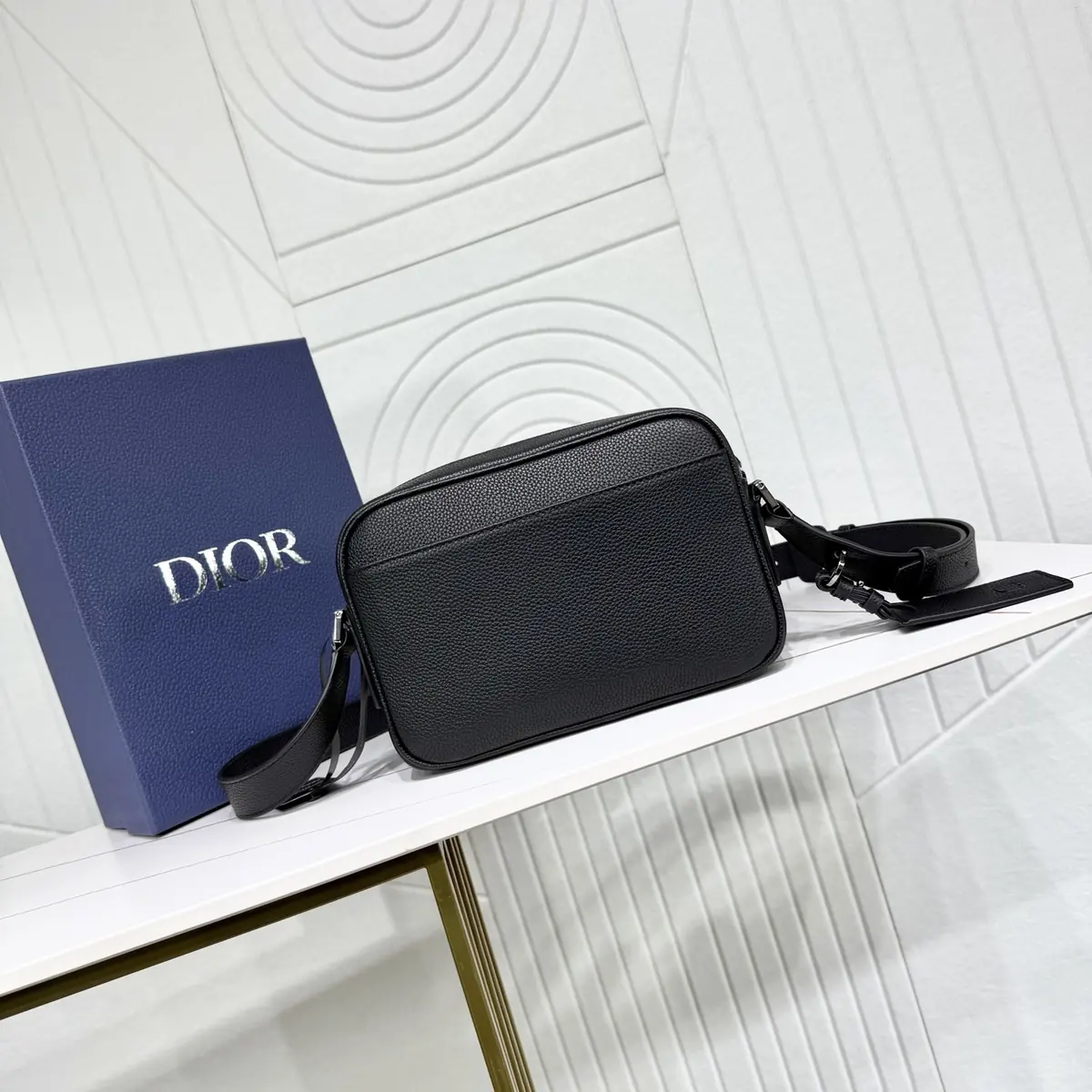 Dior Style Black Leather Crossbody Bag Lookbook Reference image 3