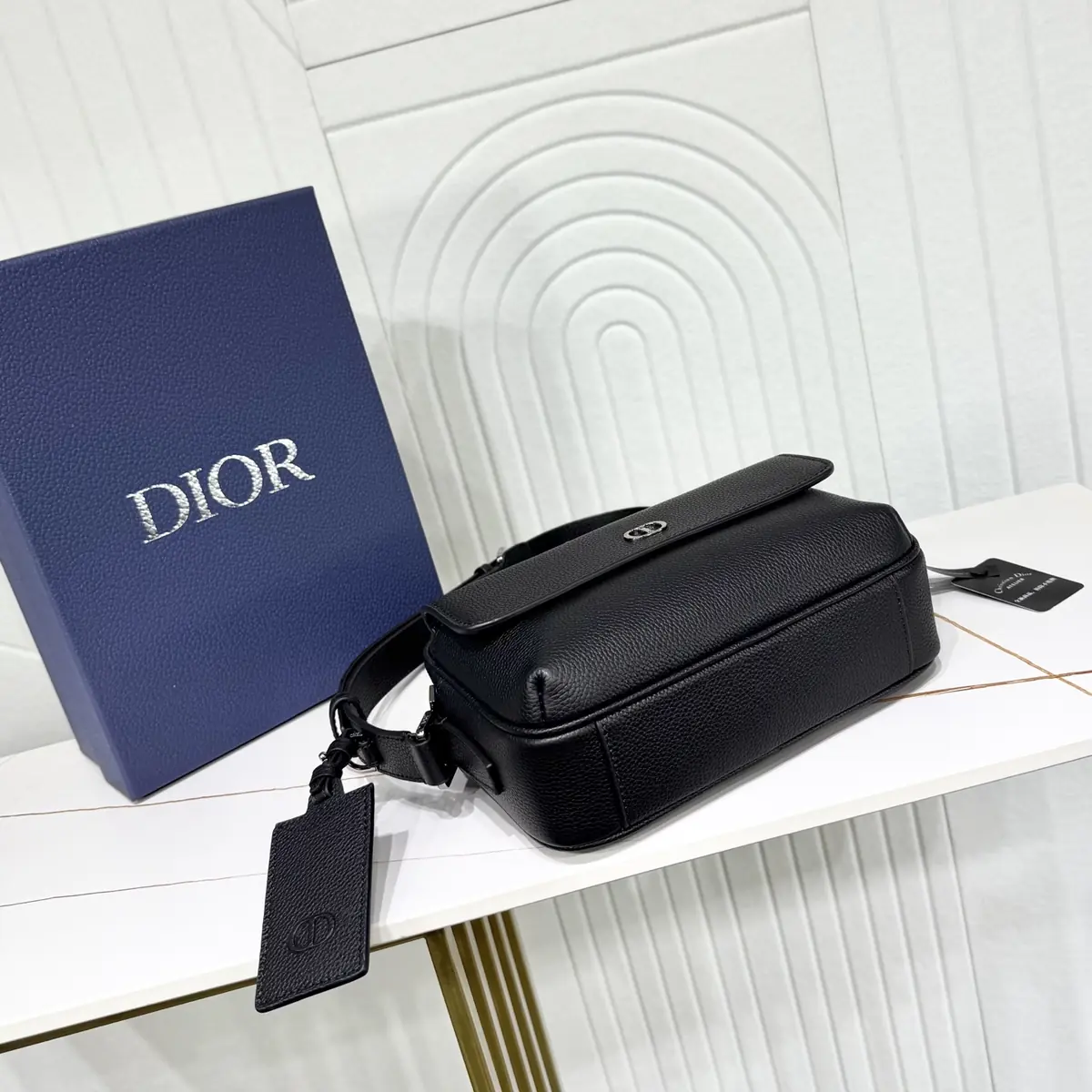 Dior Style Black Leather Crossbody Bag Lookbook Reference image 5