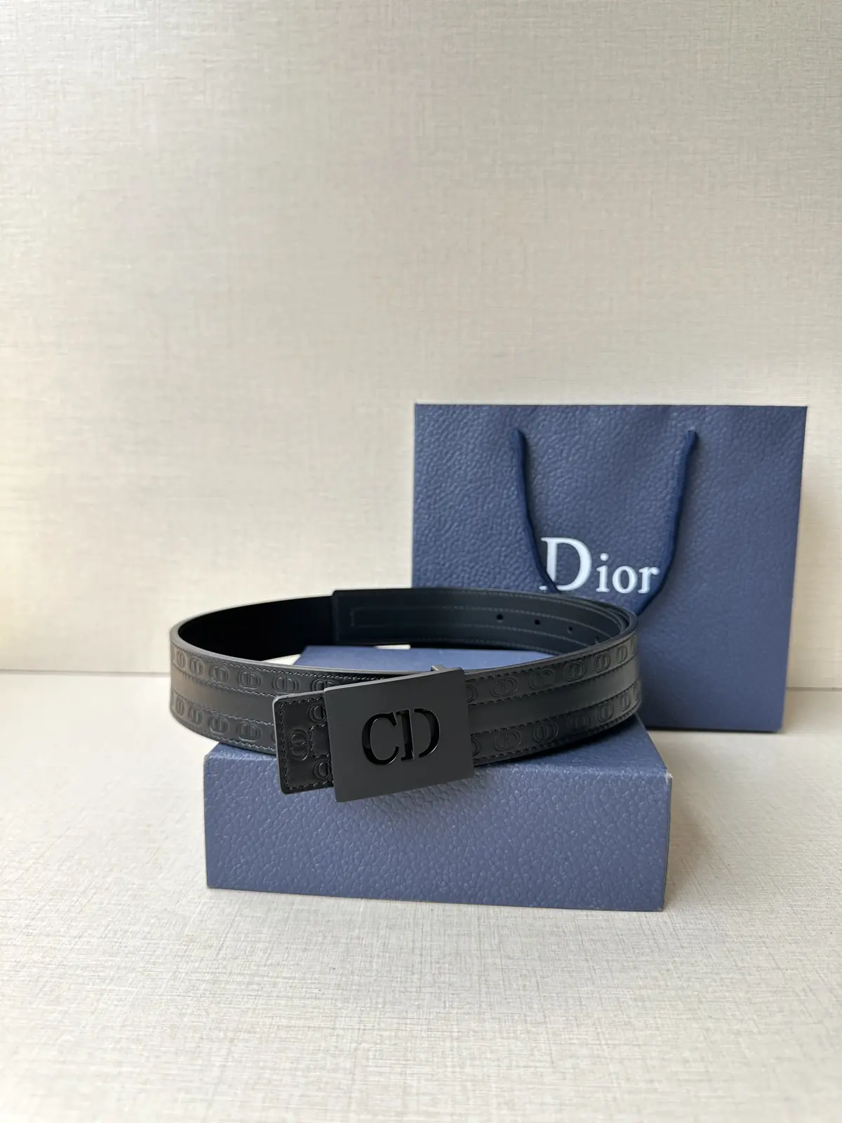 Dior Style Black Leather Men's Belts Lookbook Reference image 3