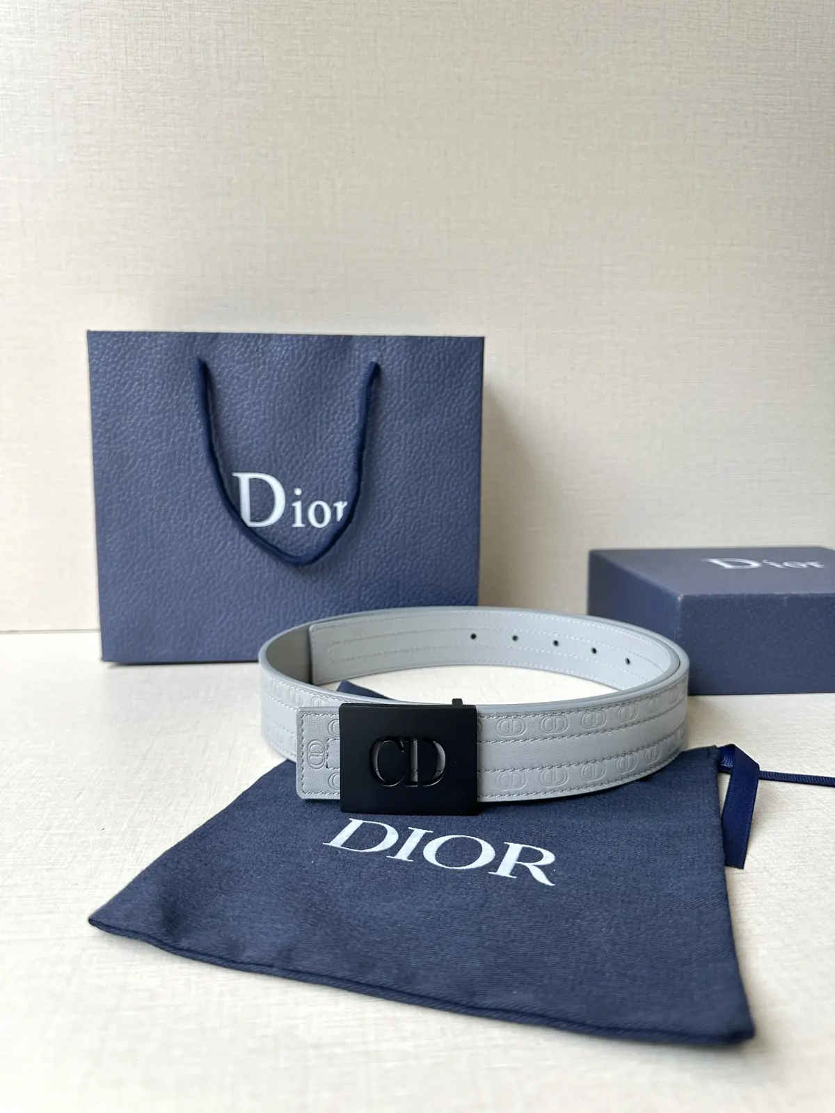Dior Style Black Leather Men's Belts Lookbook Reference image 3