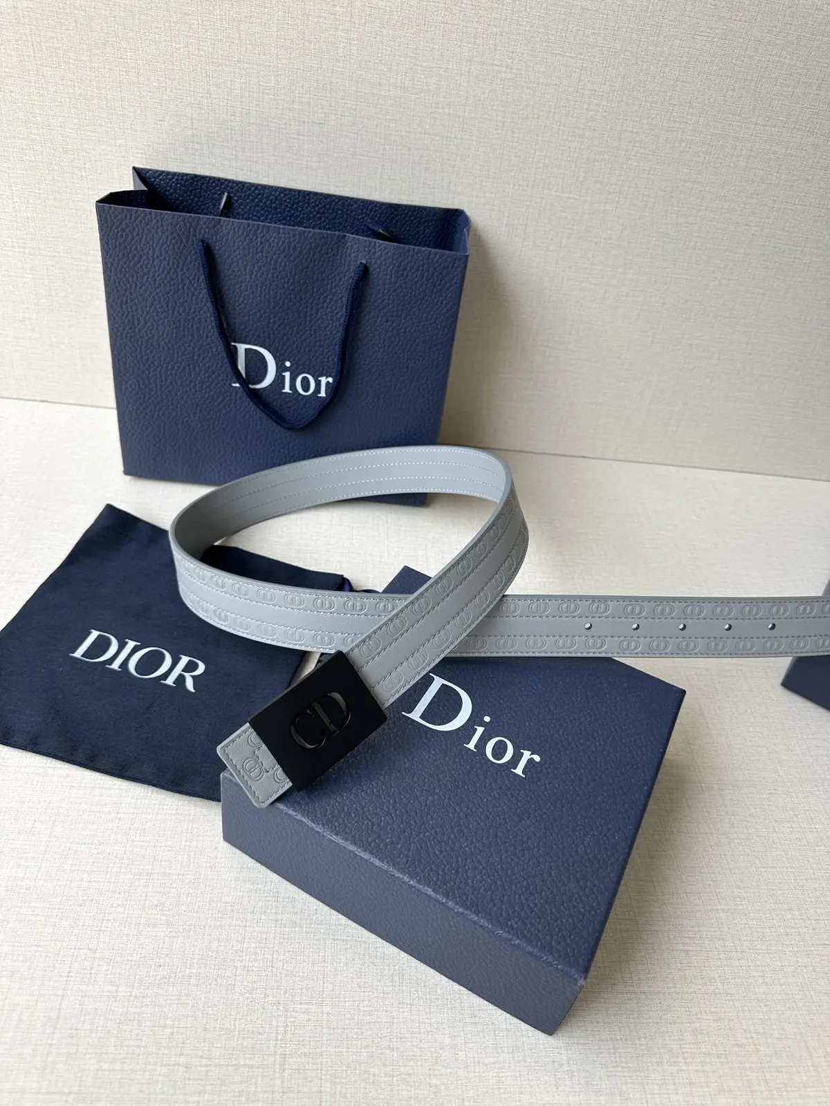 Dior Style Black Leather Men's Belts Lookbook Reference image 4