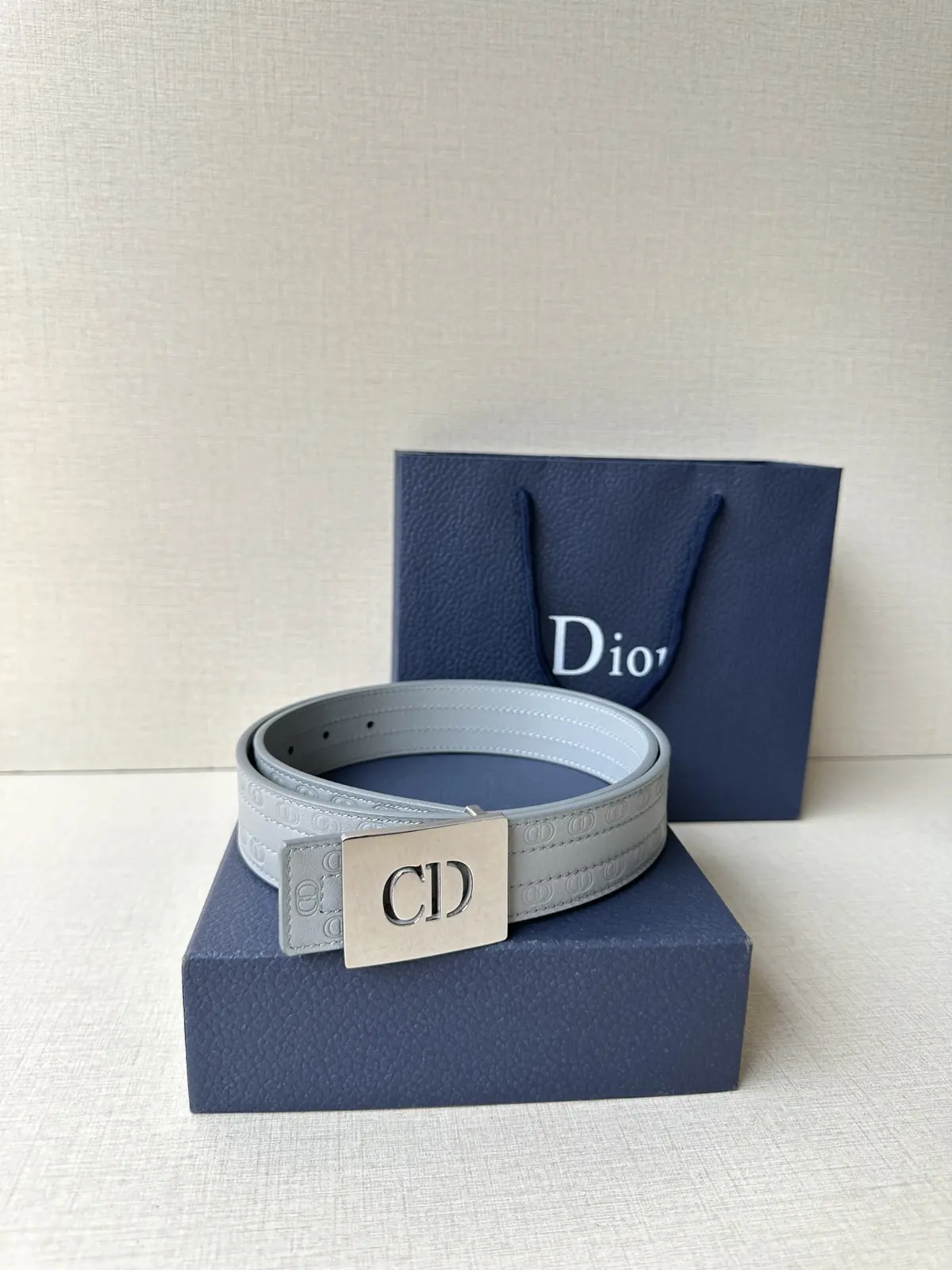 Dior Style Black Leather Men's Belts Lookbook Reference image 5