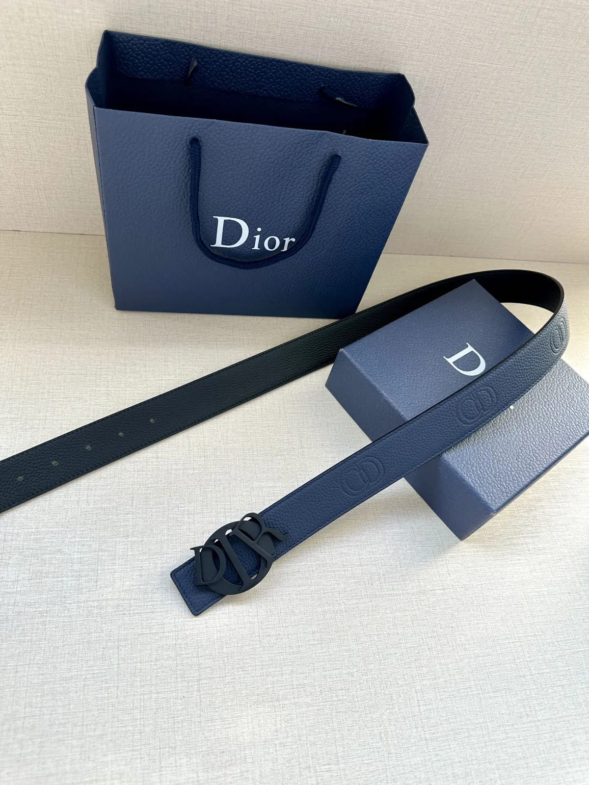Dior Style Black Leather Men's Belts Lookbook Reference image 4
