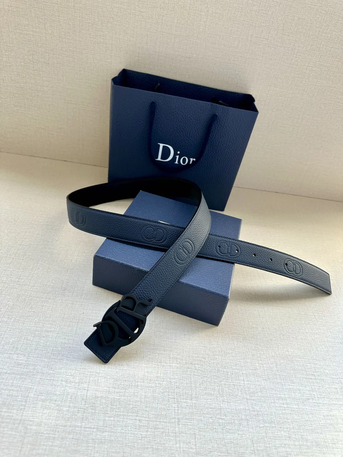 Dior Style Black Leather Men's Belts Lookbook Reference image 6