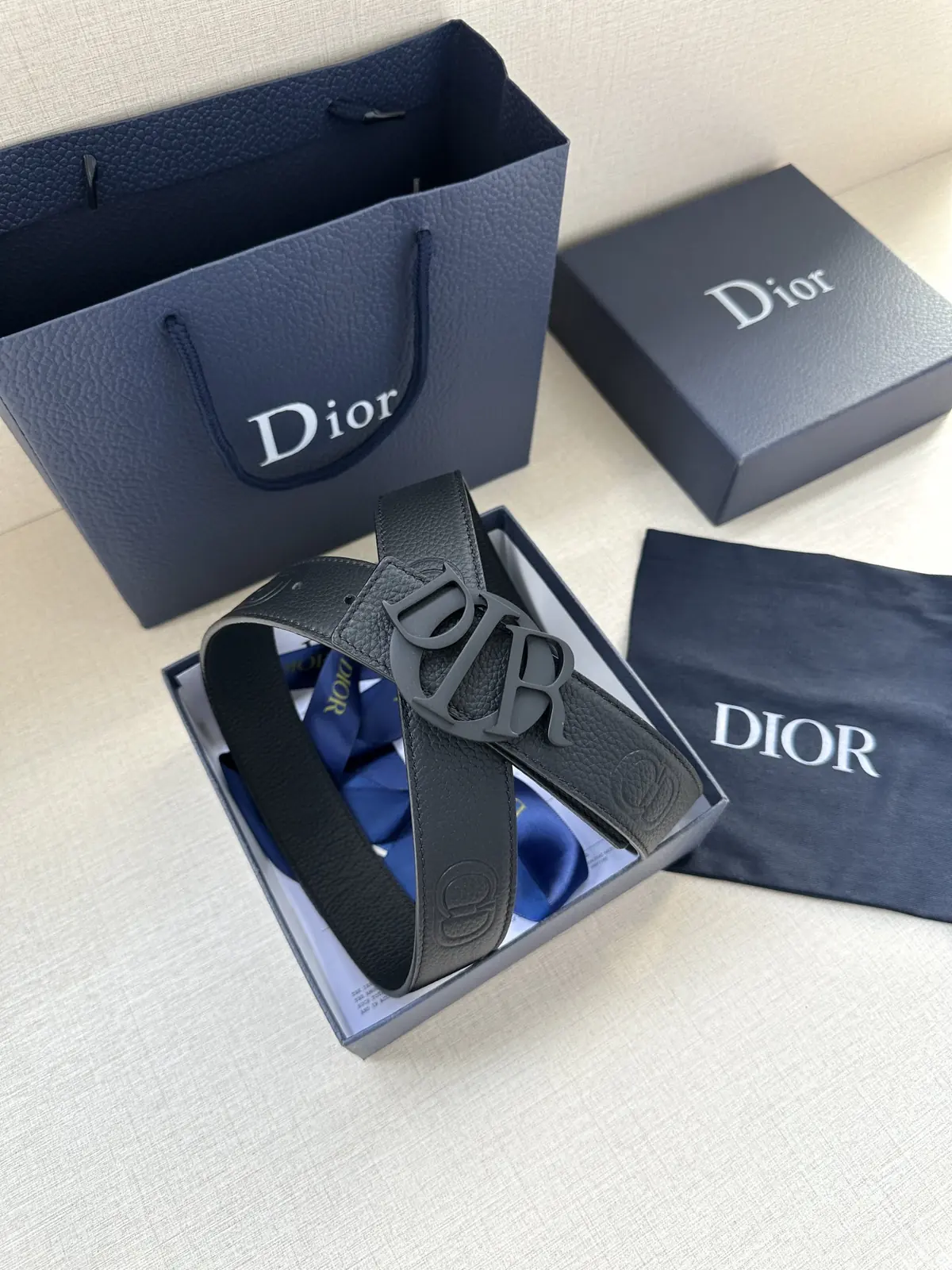 Dior Style Black Leather Men's Belts Lookbook Reference image 3