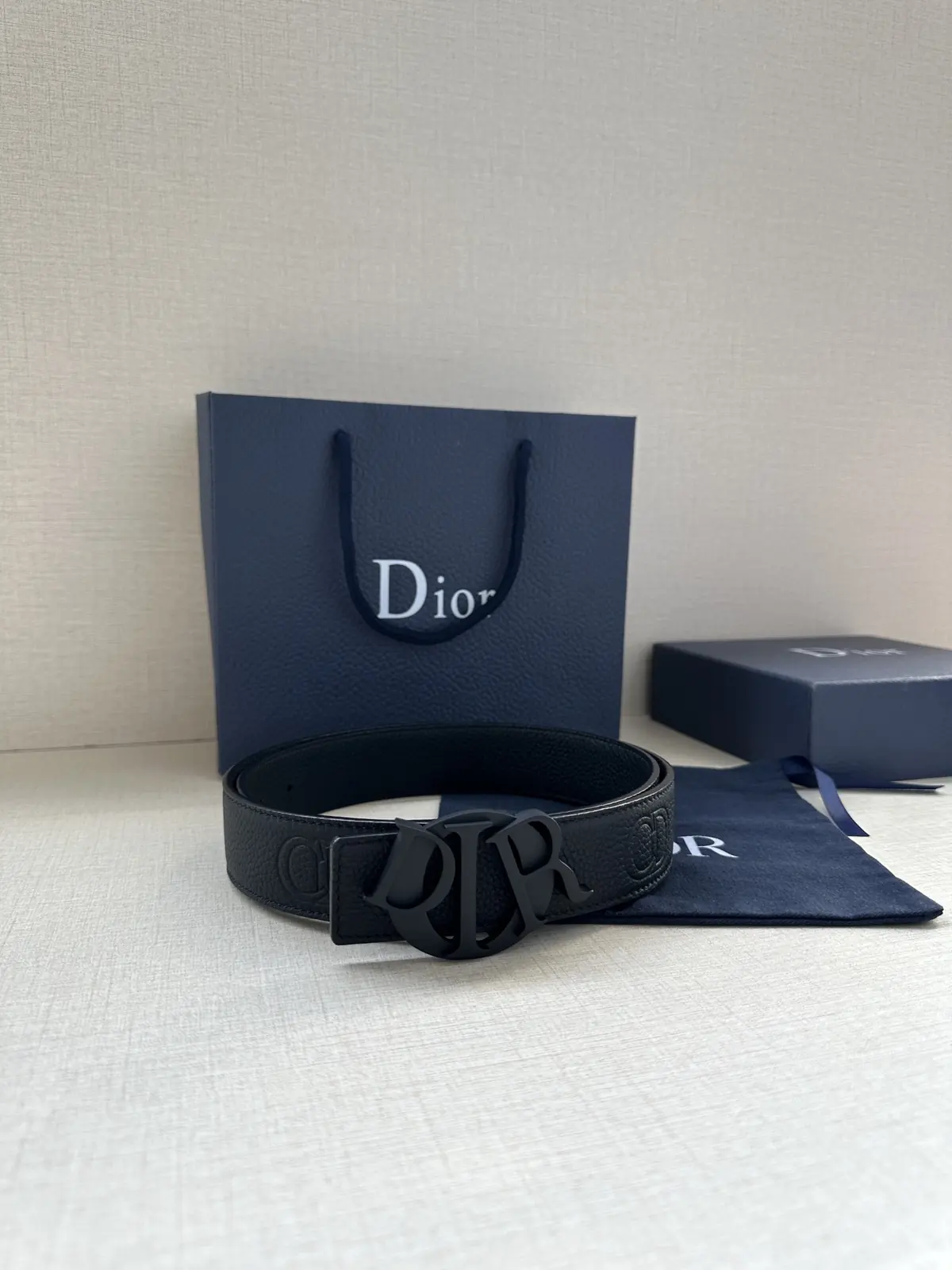 Dior Style Black Leather Men's Belts Lookbook Reference image 4