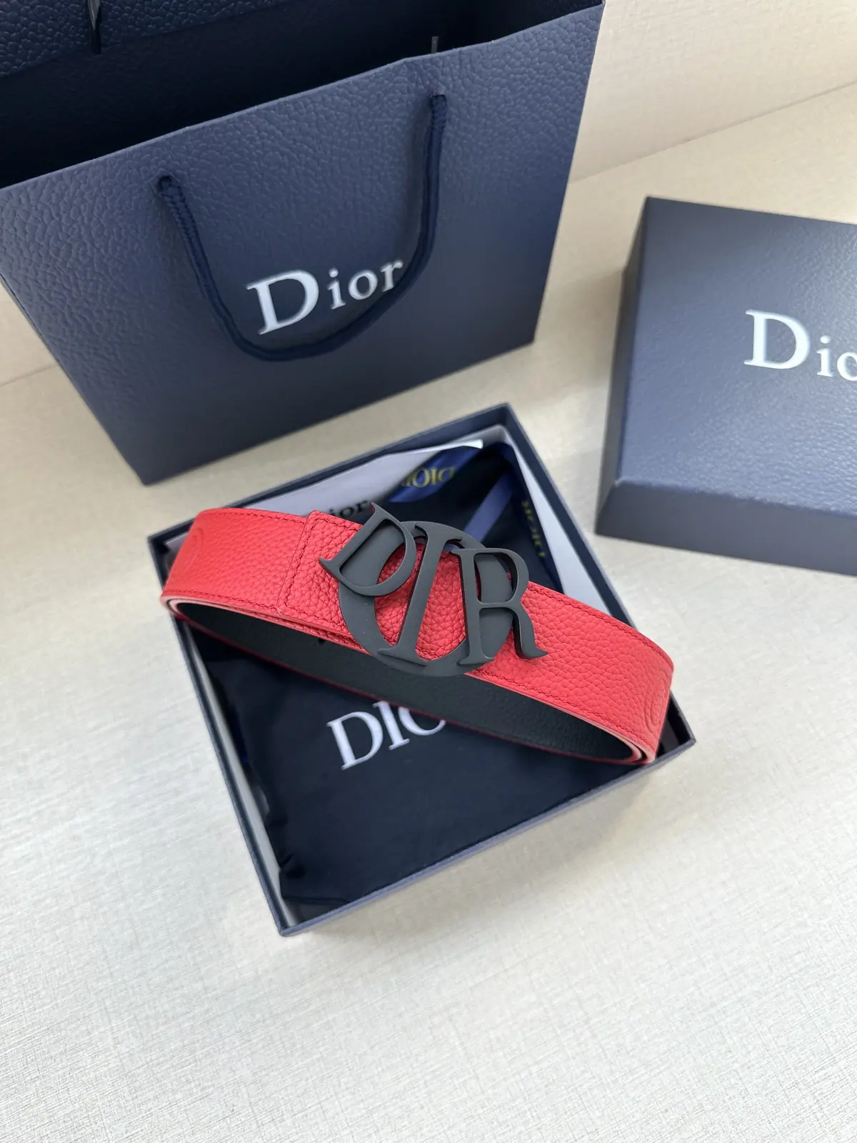Dior Style Black Leather Men's Belts Lookbook Reference image 2