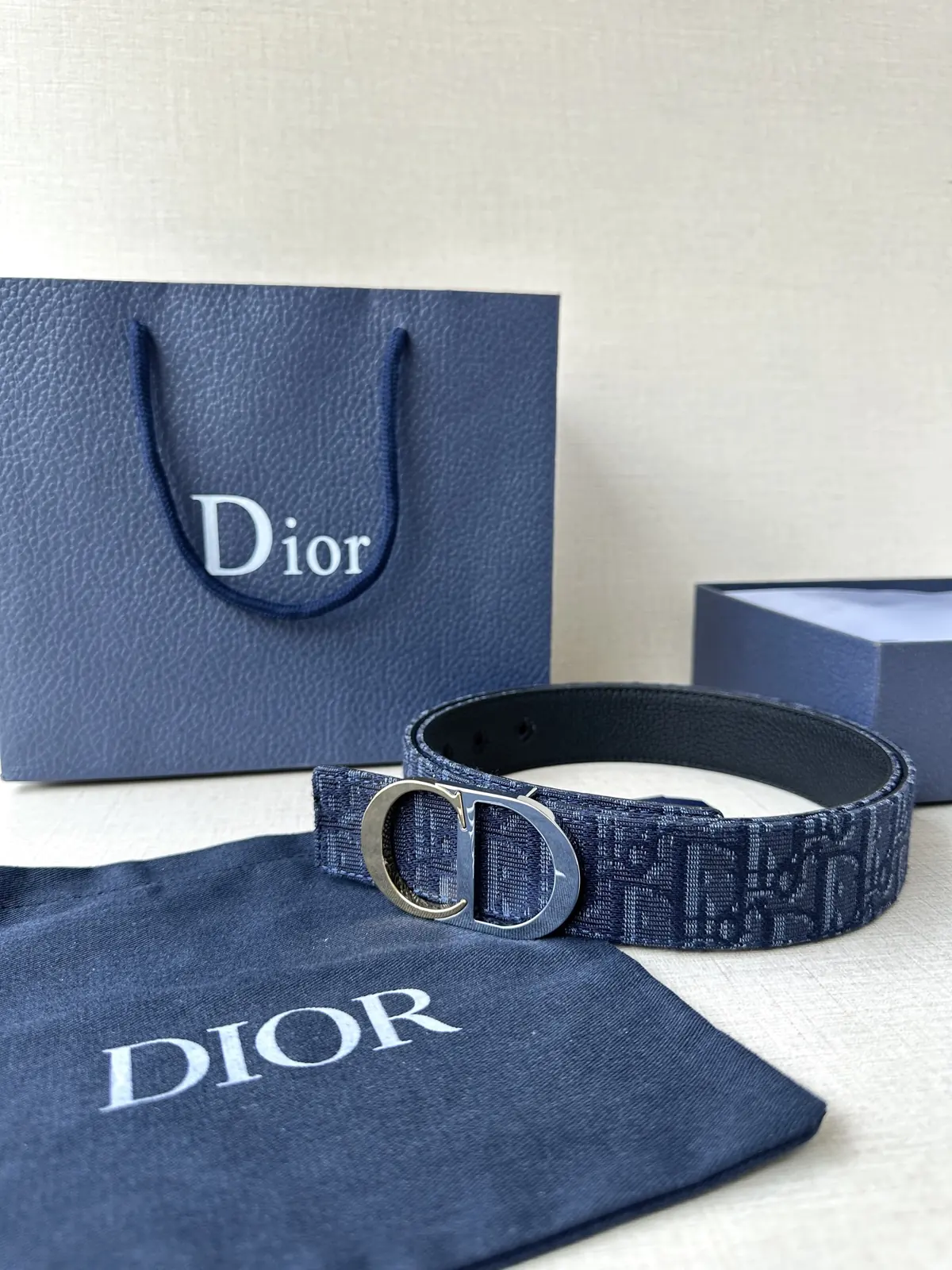 Dior Style Black Leather Men's Belts Lookbook Reference image 3