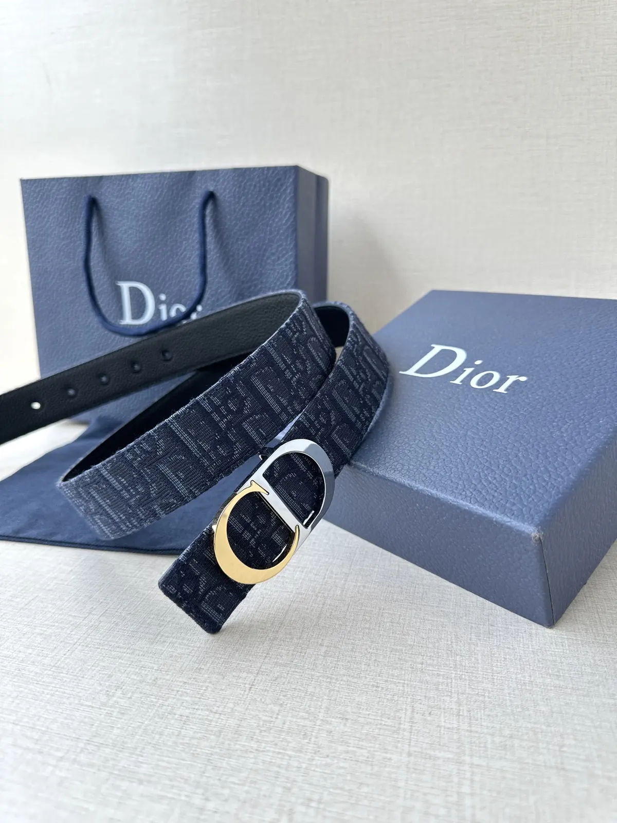Dior Style Black Leather Men's Belts Lookbook Reference image 4