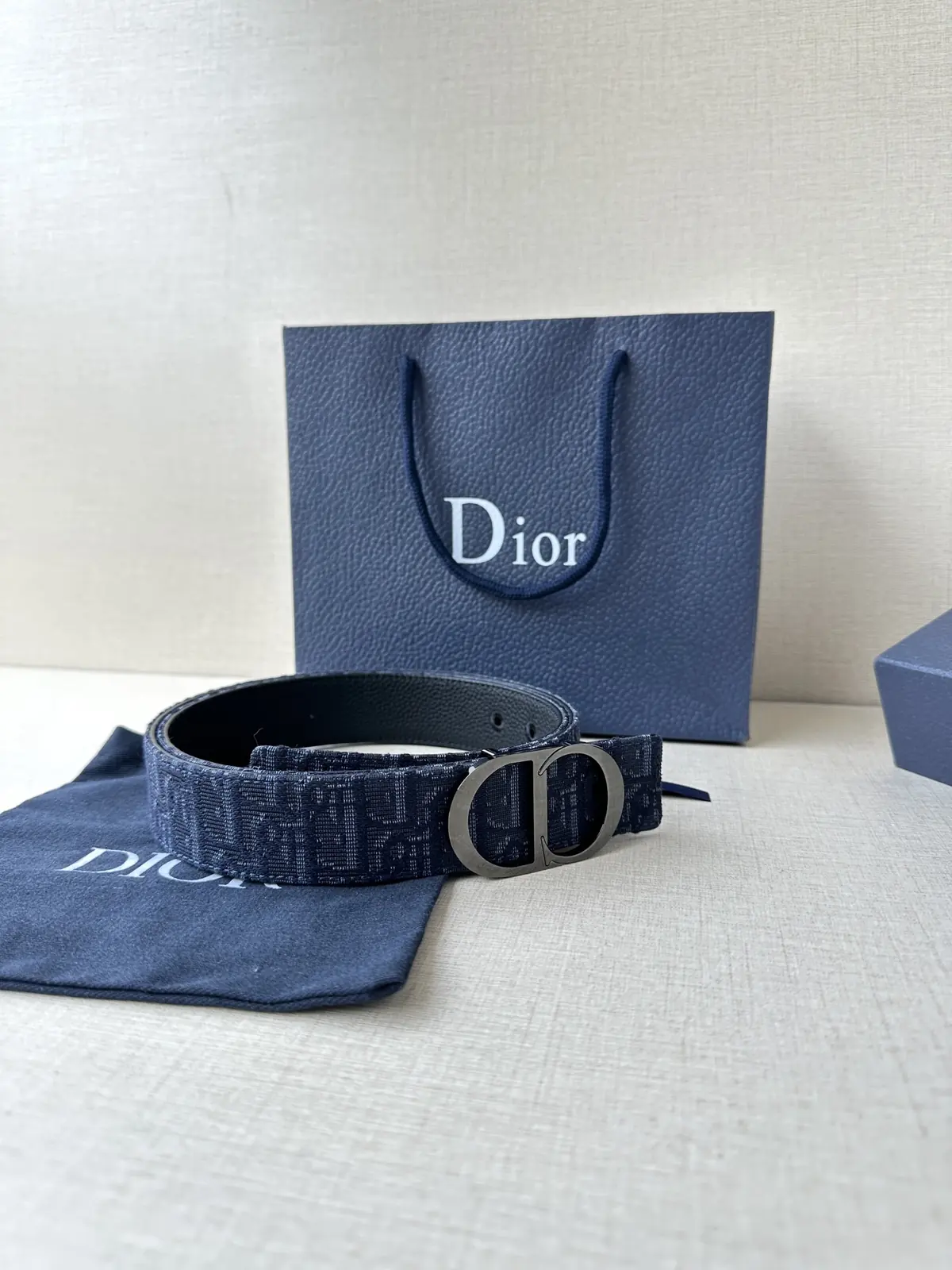 Dior Style Black Leather Men's Belts Lookbook Reference image 5