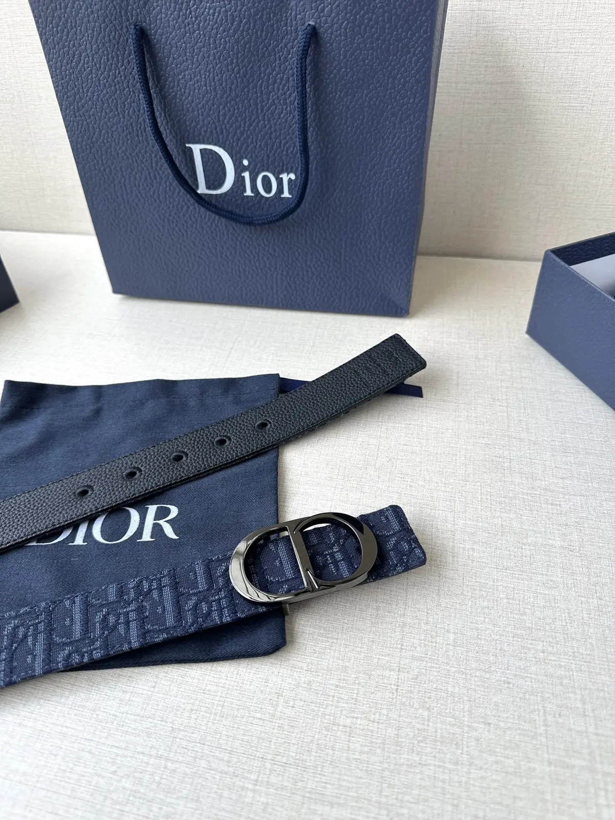 Dior Style Black Leather Men's Belts Lookbook Reference image 6