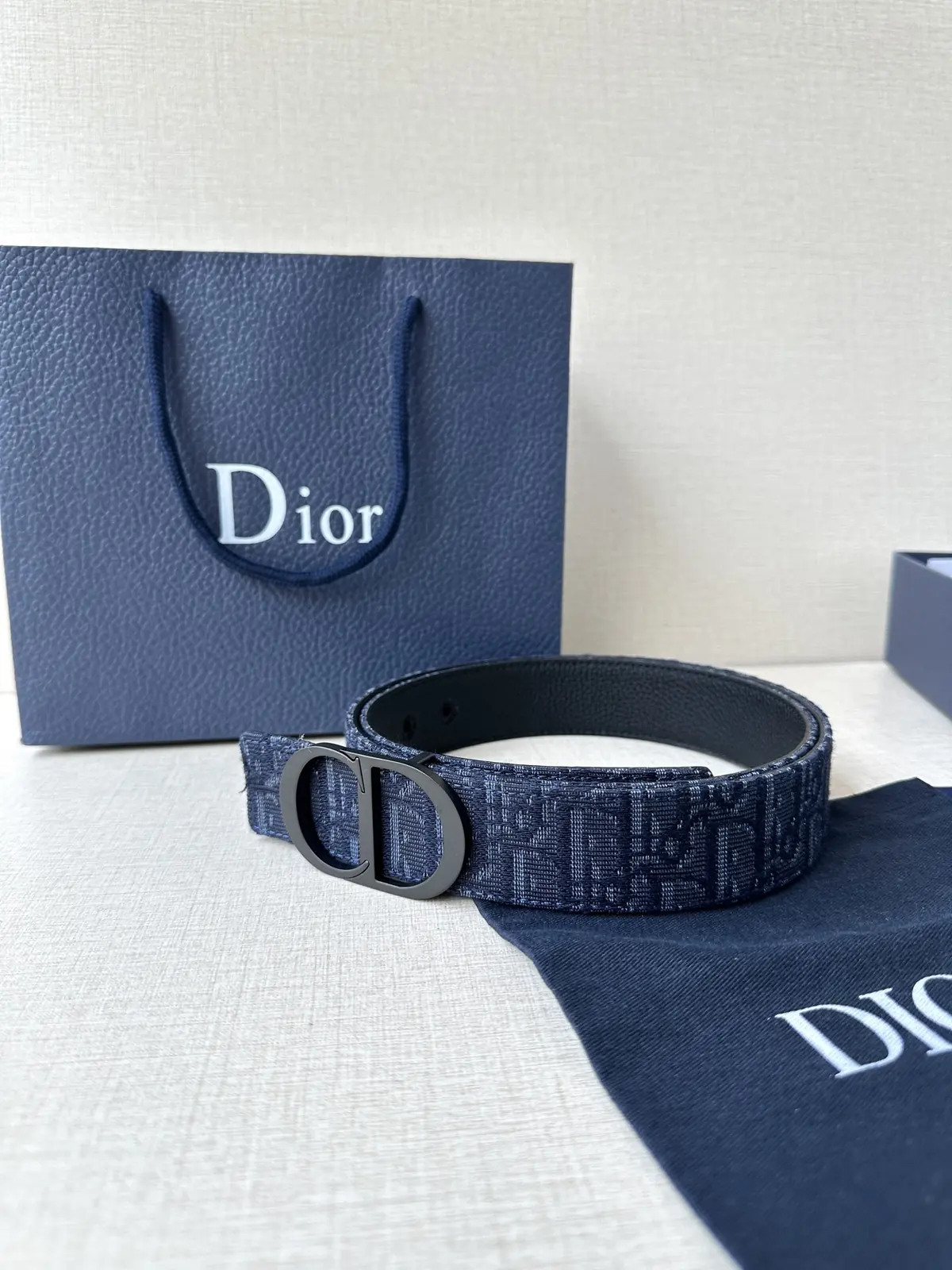 Dior Style Black Leather Men's Belts Lookbook Reference image 3