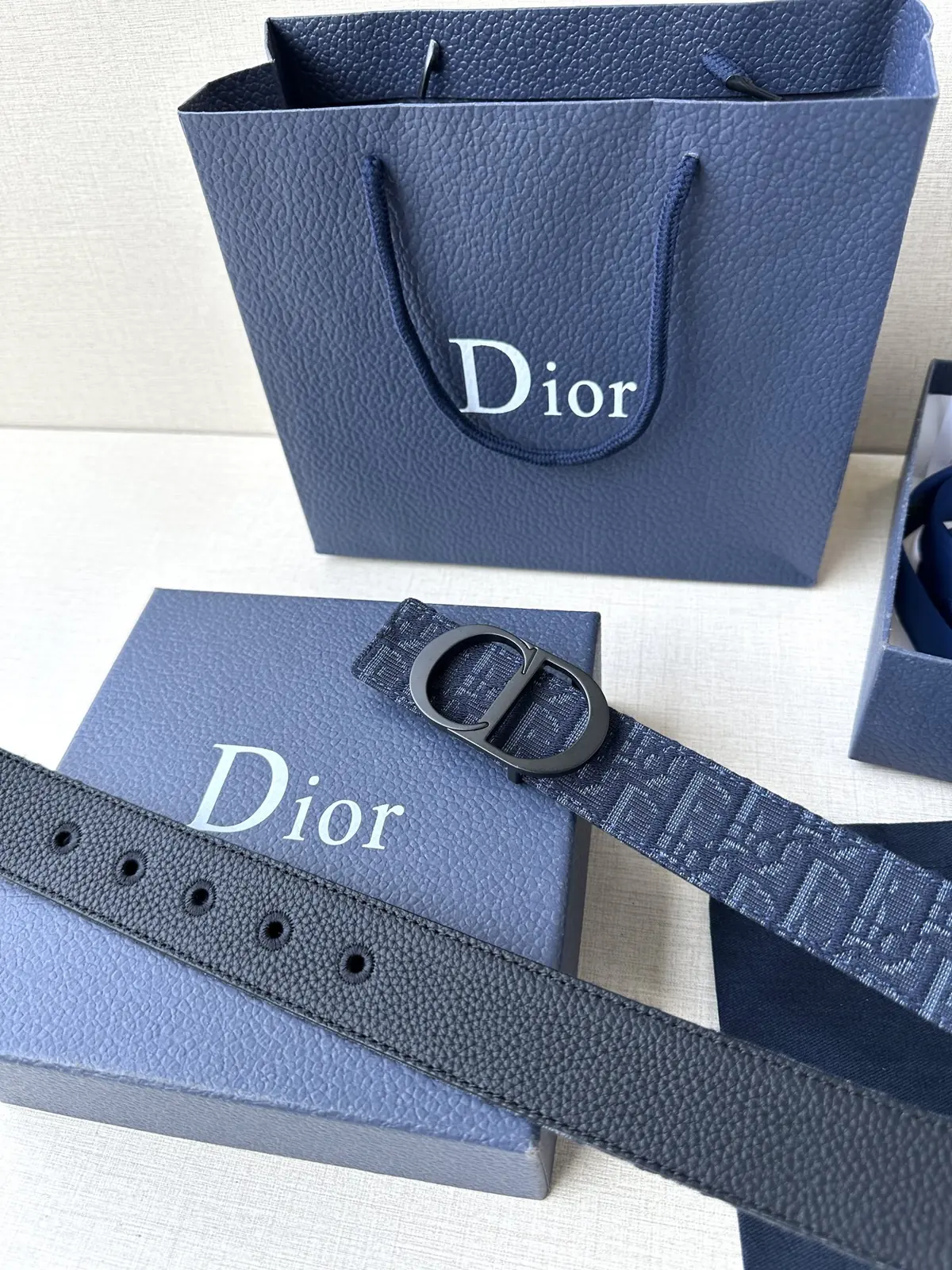 Dior Style Black Leather Men's Belts Lookbook Reference image 6