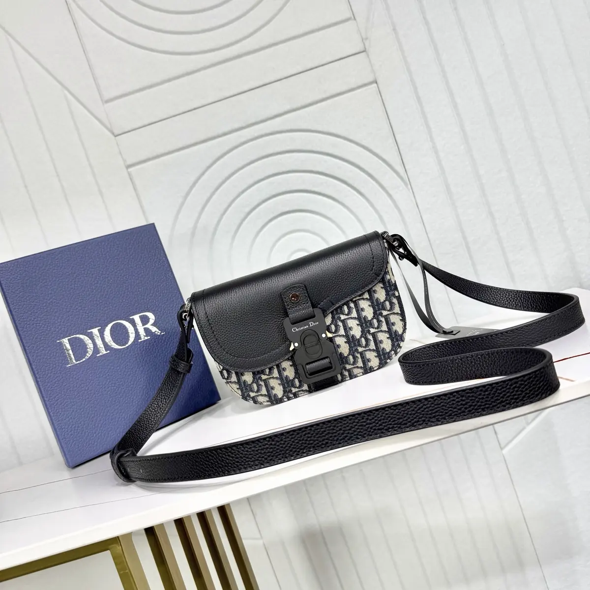 Dior Style Black Leather Top Handle Bag Lookbook Reference image 2