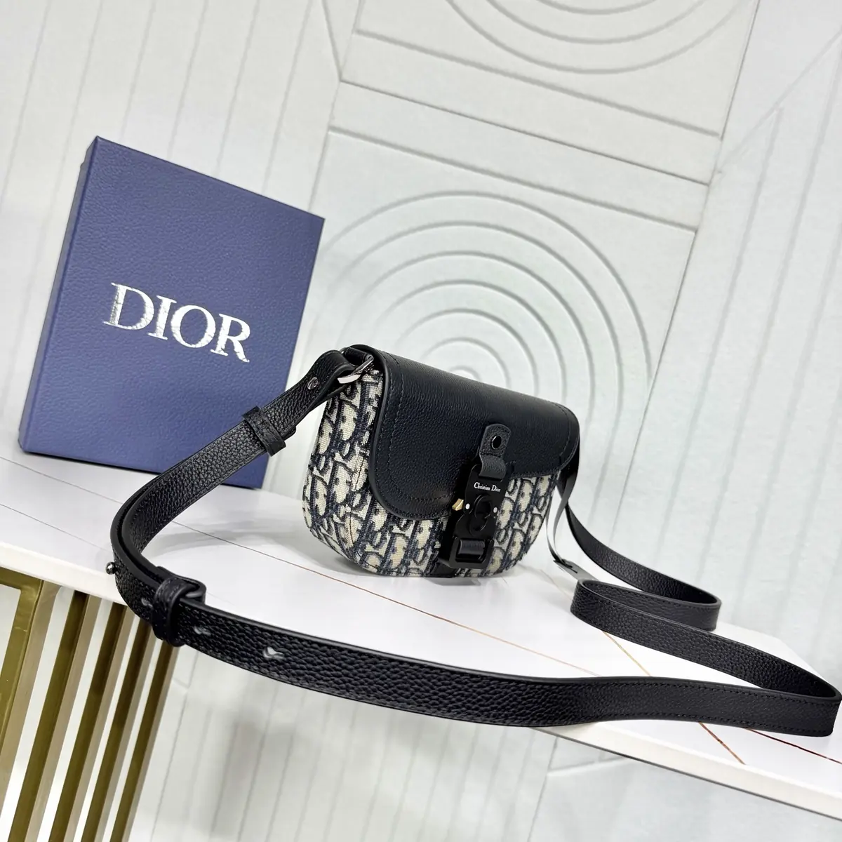 Dior Style Black Leather Top Handle Bag Lookbook Reference image 3