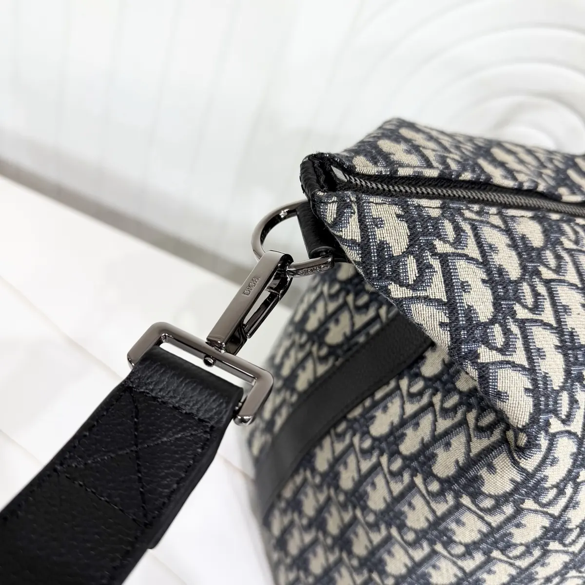 Dior Style Black Leather Top Handle Bag Lookbook Reference image 5