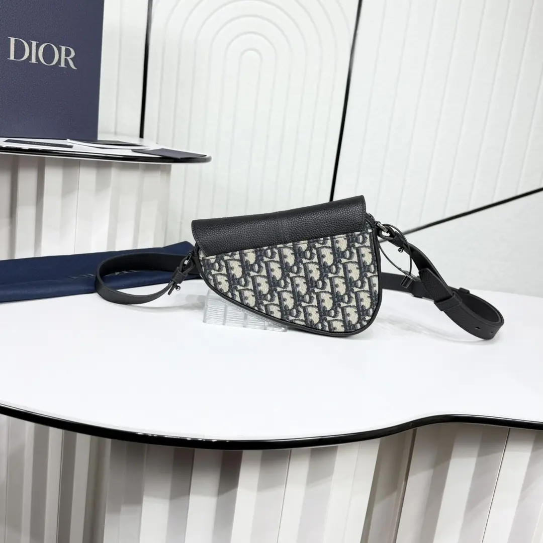Dior Style Black Leather Top Handle Bag Lookbook Reference image 4