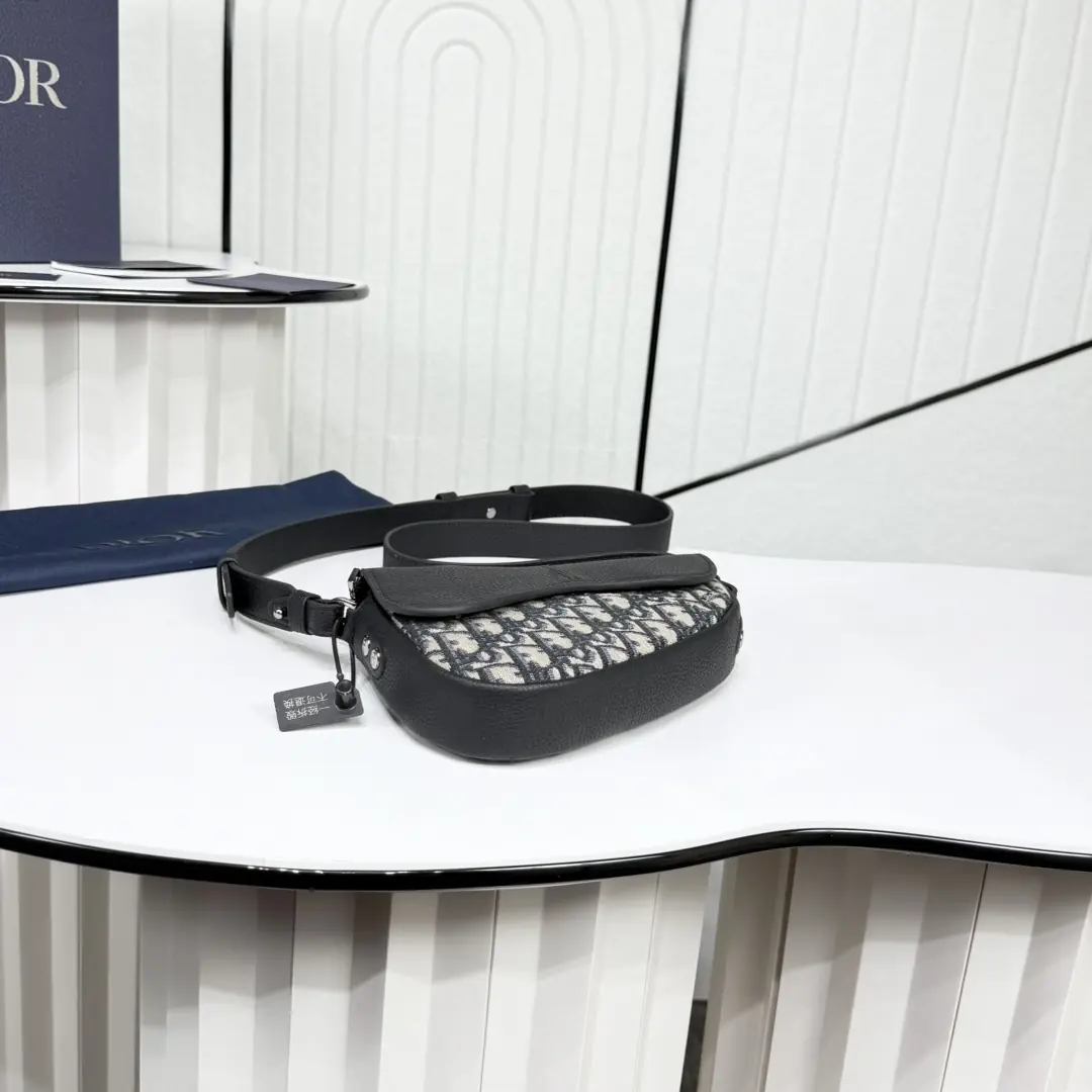 Dior Style Black Leather Top Handle Bag Lookbook Reference image 5