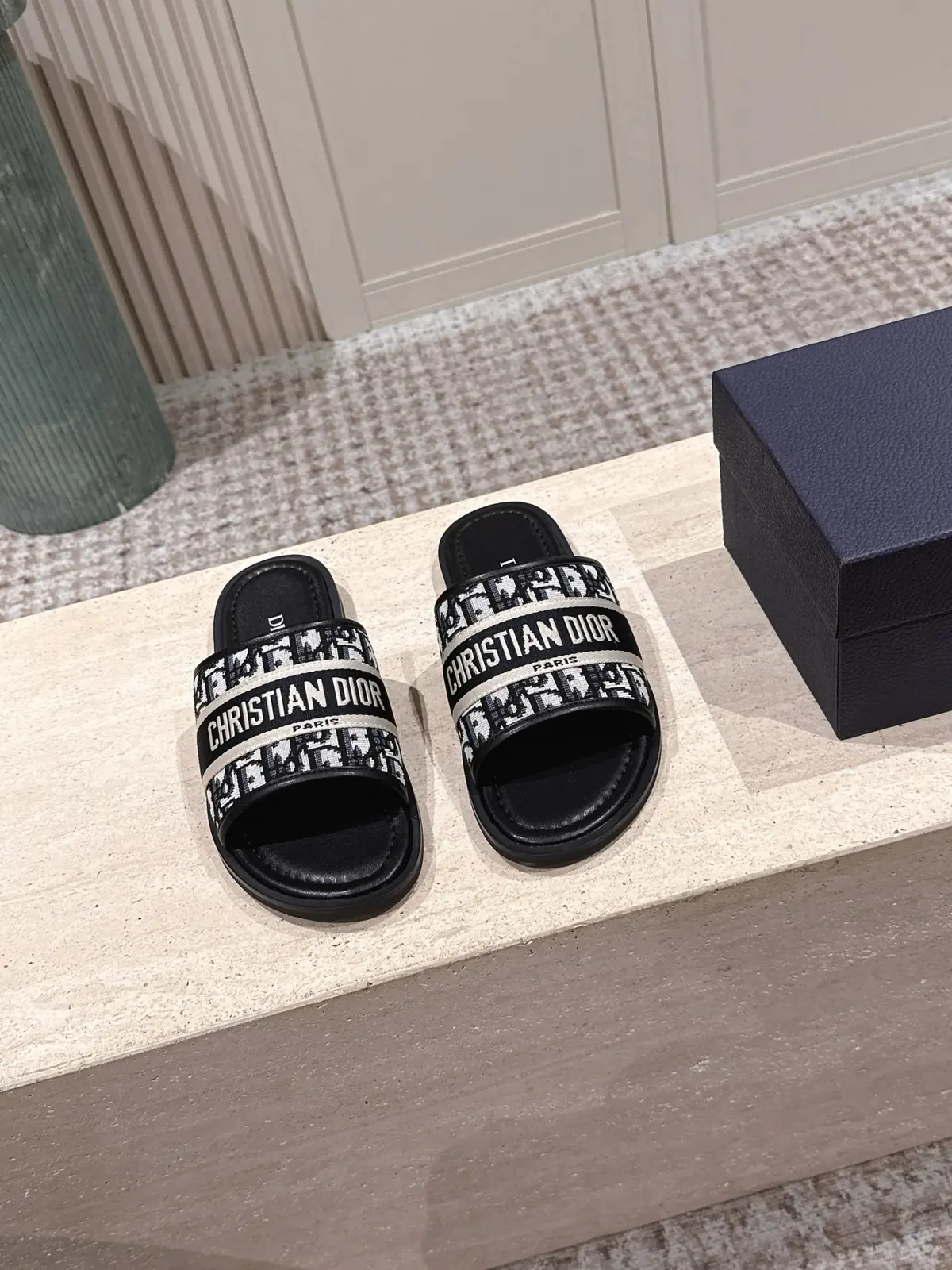 Dior Style Black Leather Women's Shoes Lookbook Reference image 2