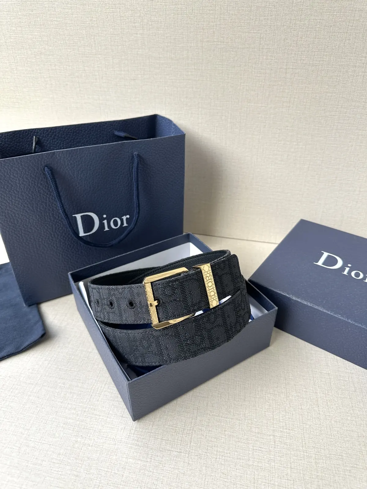 Dior Style Brown Leather Men's Belts Lookbook Reference image 6