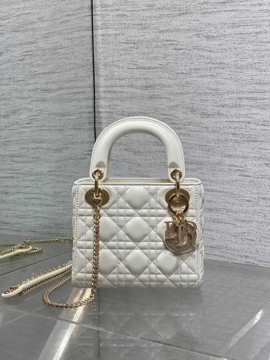 Dior Style Crossbody Bag Bags Crossbody Bag detail image 1 from source 741842