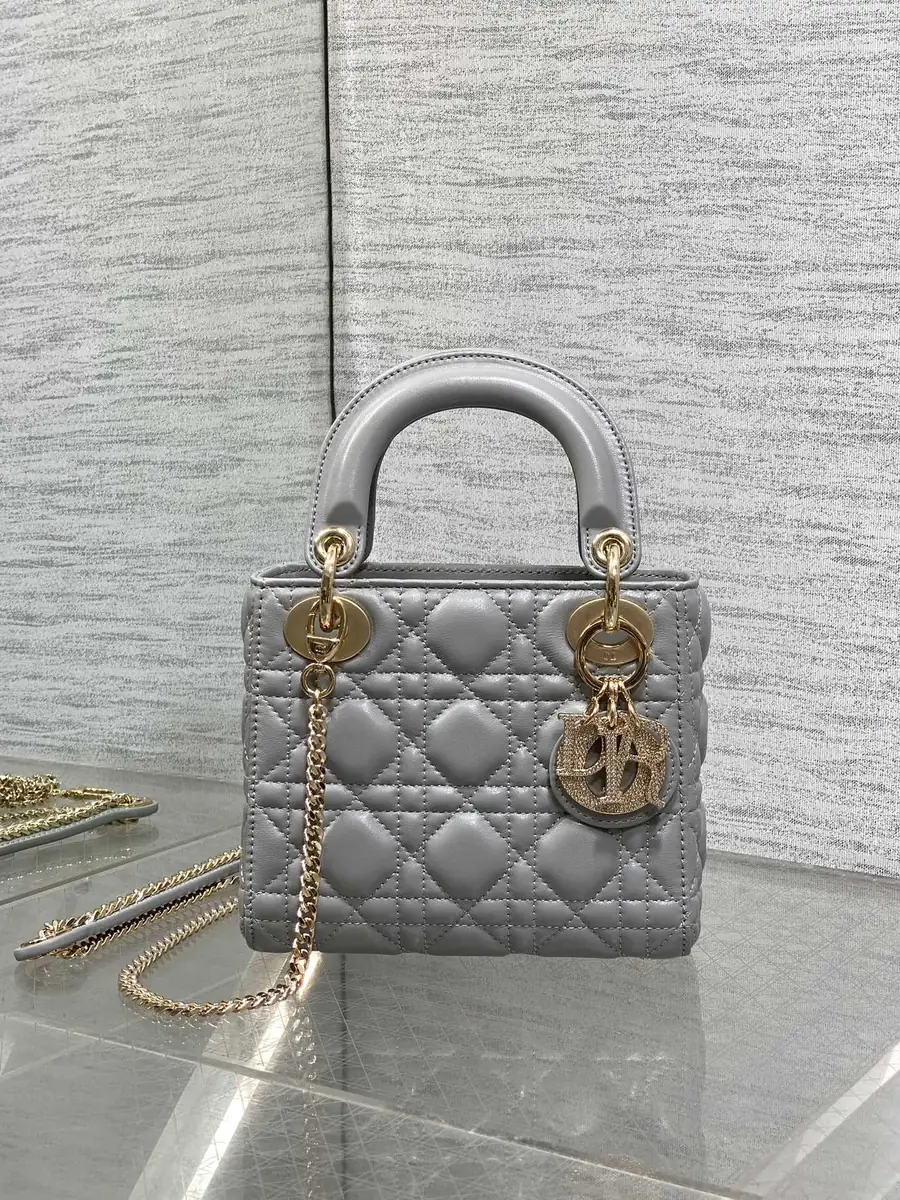 Dior Style Crossbody Bag Bags Crossbody Bag detail image 1 from source 741843