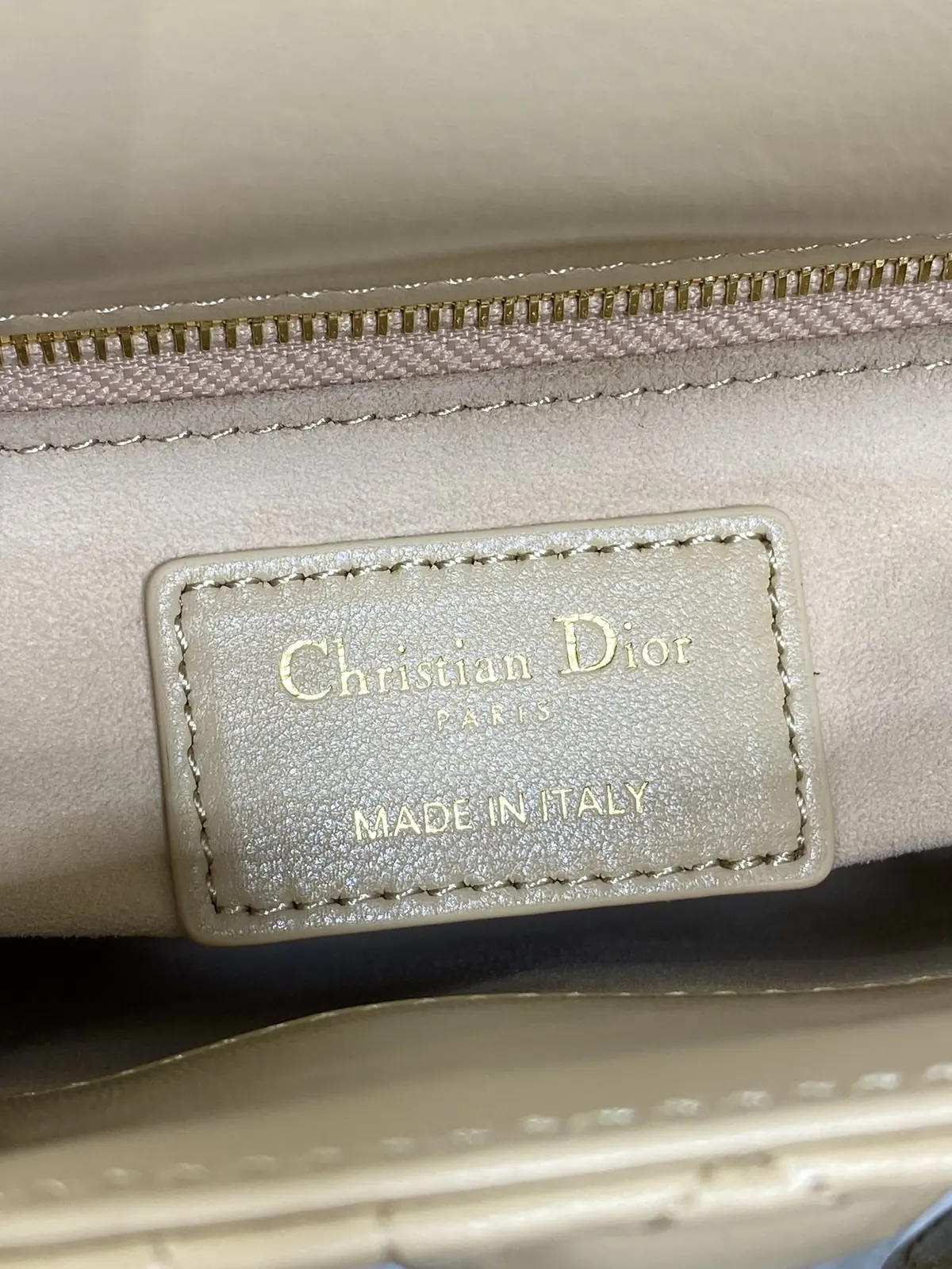 Dior Style Crossbody Bag Bags Crossbody Bag detail image 9 from source 741846