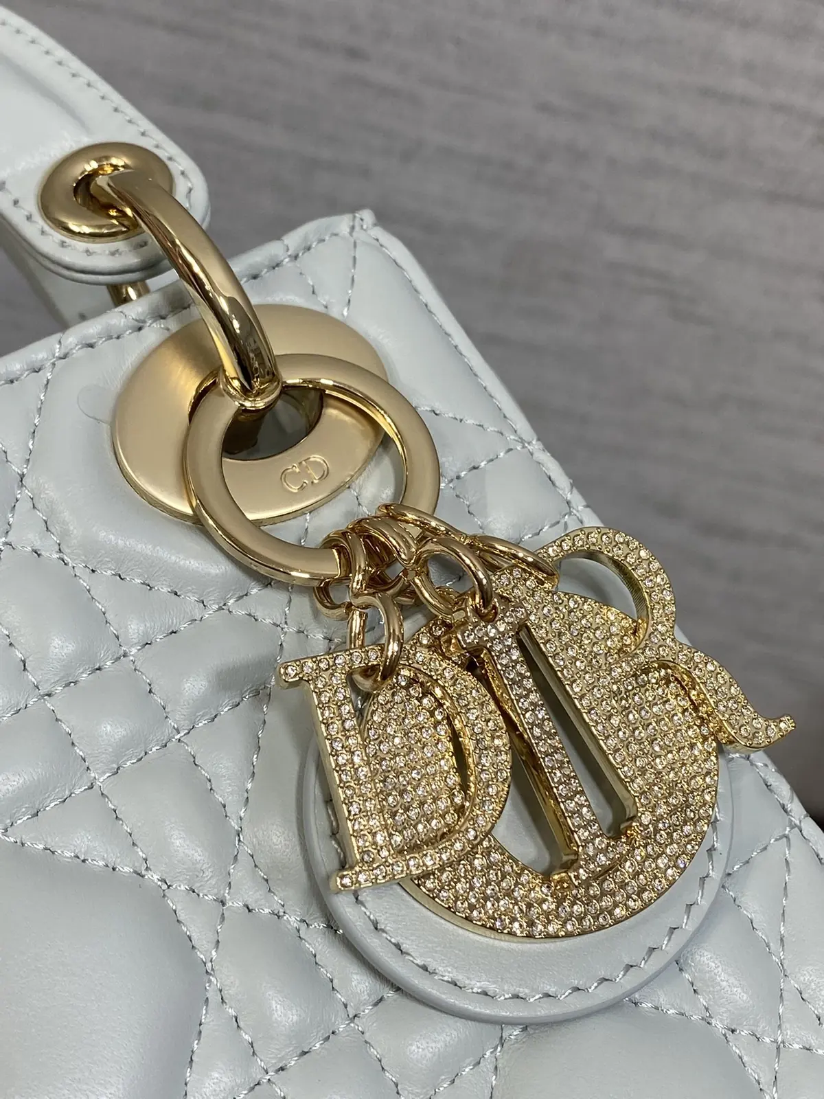 Dior Style Crossbody Bag Bags Crossbody Bag detail image 3 from source 741847
