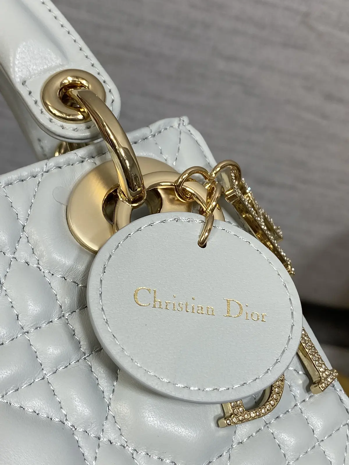 Dior Style Crossbody Bag Bags Crossbody Bag detail image 4 from source 741847