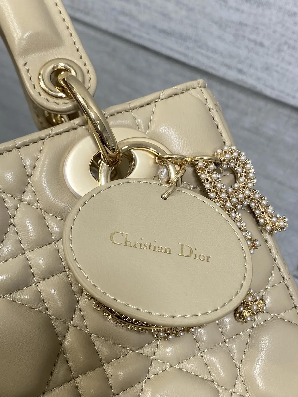 Dior Style Crossbody Bag Bags Crossbody Bag detail image 4 from source 741871