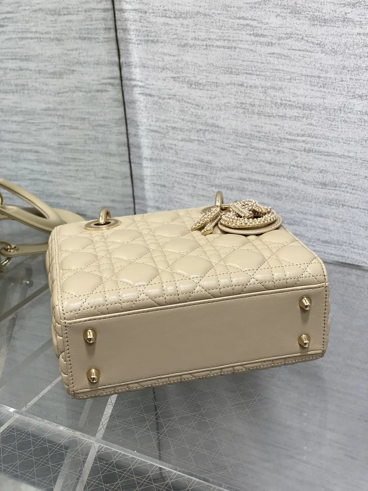 Dior Style Crossbody Bag Bags Crossbody Bag detail image 7 from source 741871