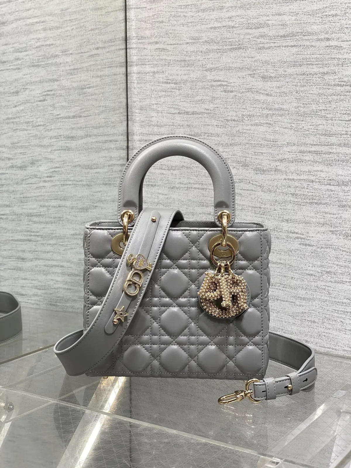 Dior Style Crossbody Bag Bags Crossbody Bag detail image 1 from source 741872