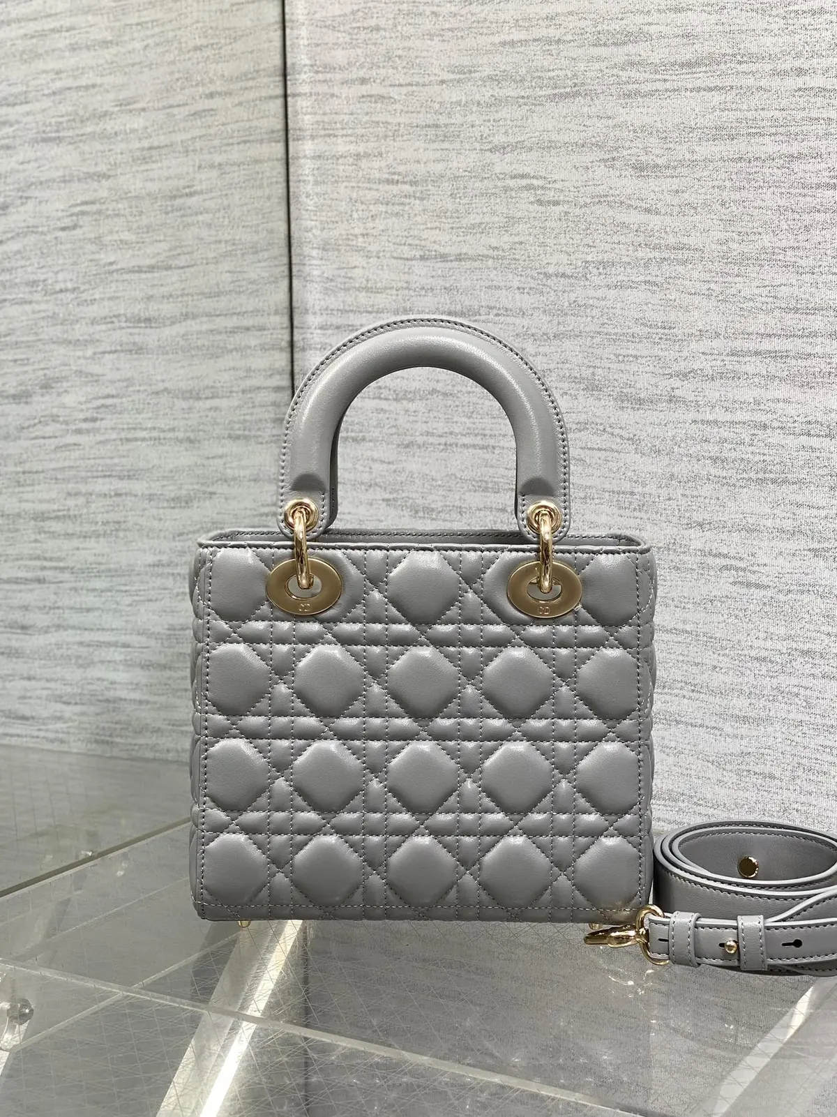 Dior Style Crossbody Bag Bags Crossbody Bag detail image 5 from source 741872