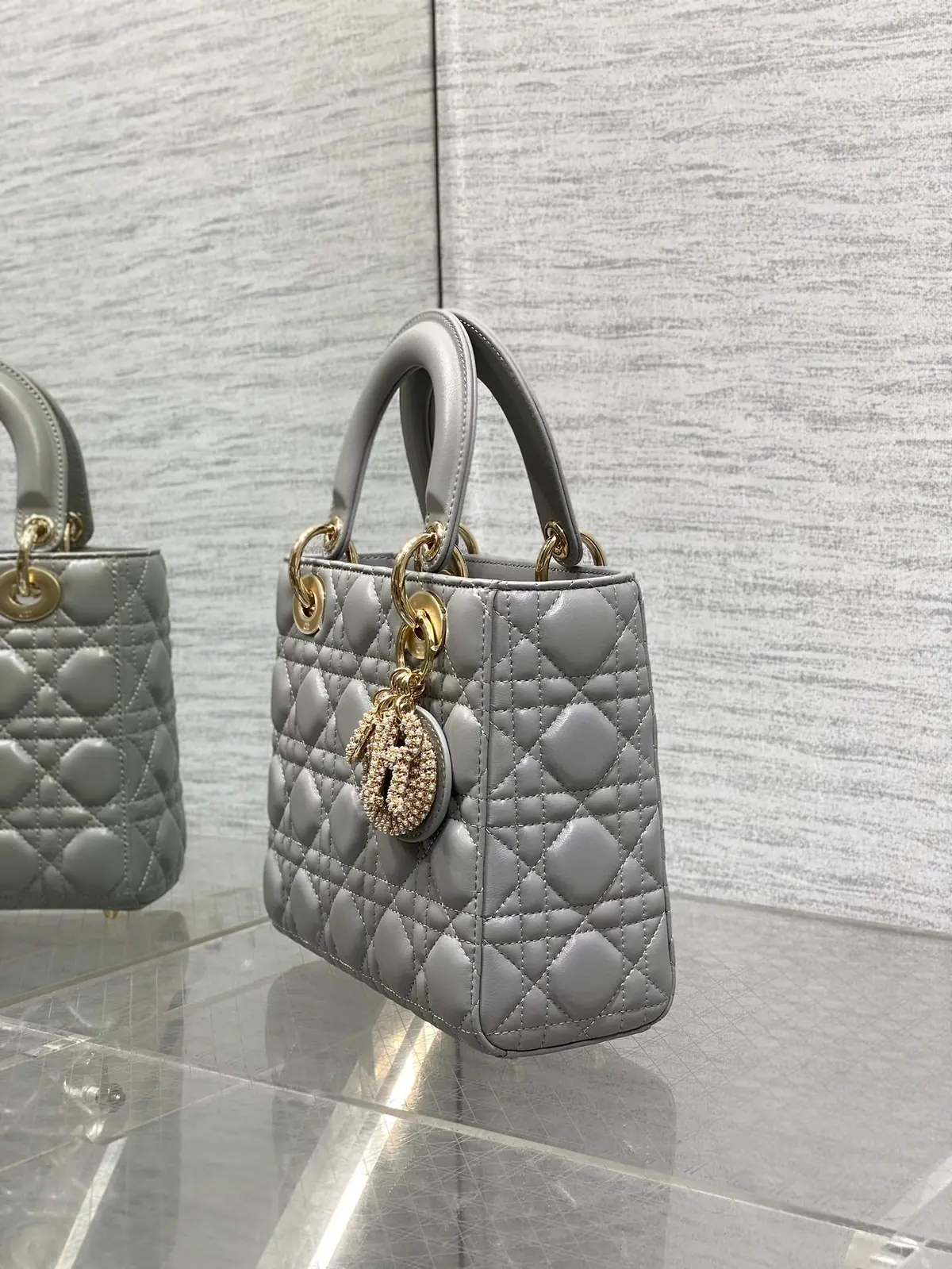 Dior Style Crossbody Bag Bags Crossbody Bag detail image 6 from source 741872