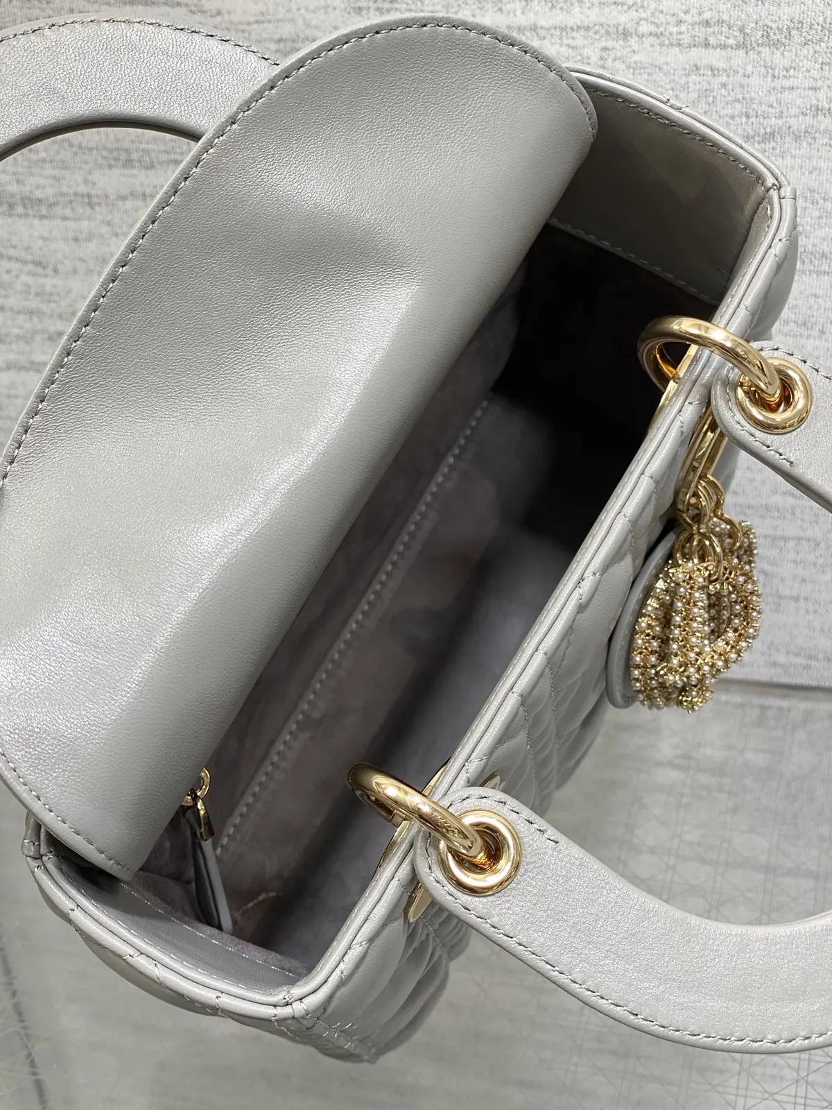 Dior Style Crossbody Bag Bags Crossbody Bag detail image 8 from source 741872