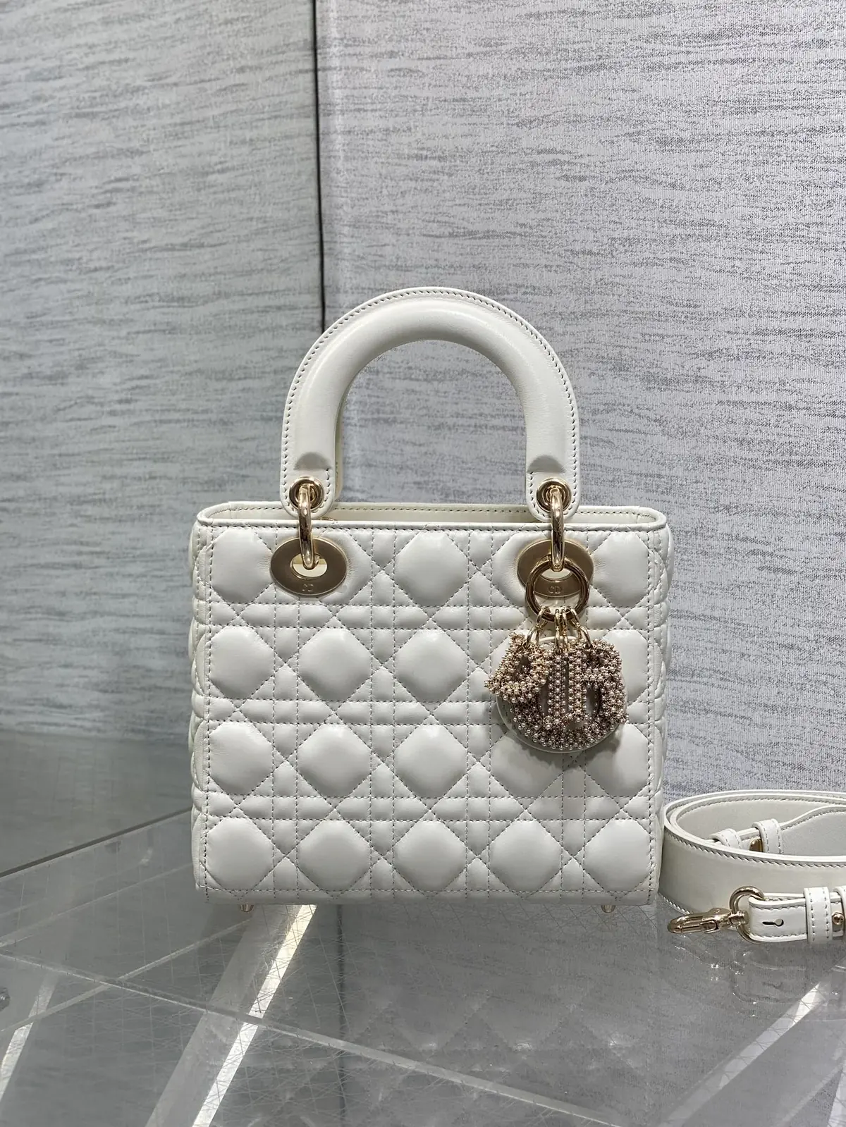 Dior Style Crossbody Bag Bags Crossbody Bag detail image 2 from source 741873