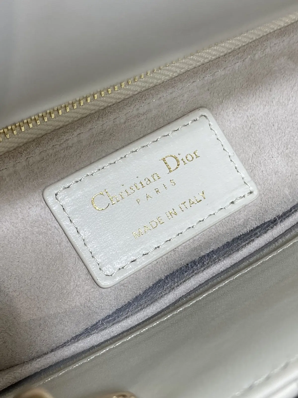 Dior Style Crossbody Bag Bags Crossbody Bag detail image 9 from source 741873