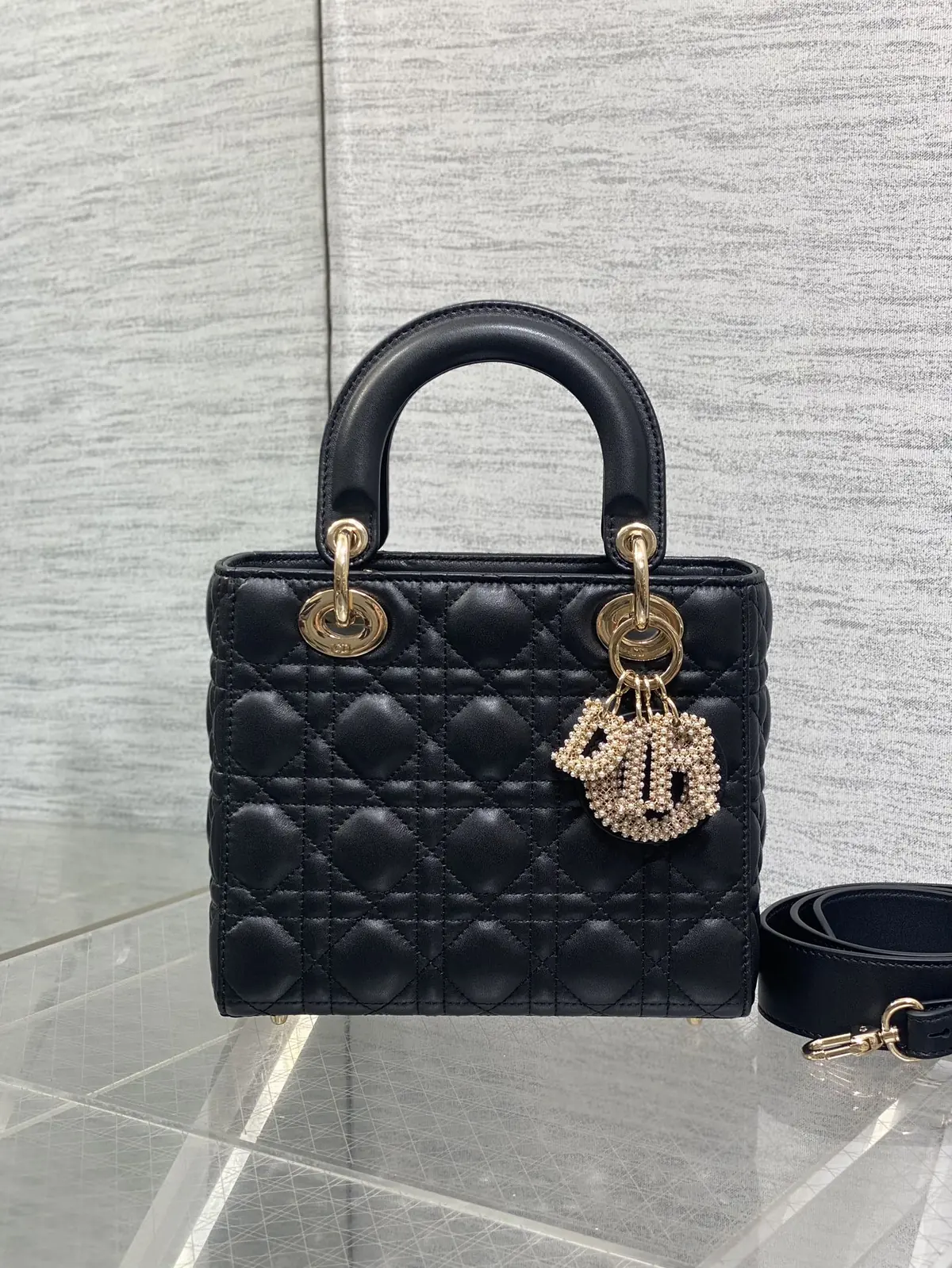 Dior Style Crossbody Bag Bags Crossbody Bag detail image 2 from source 741874