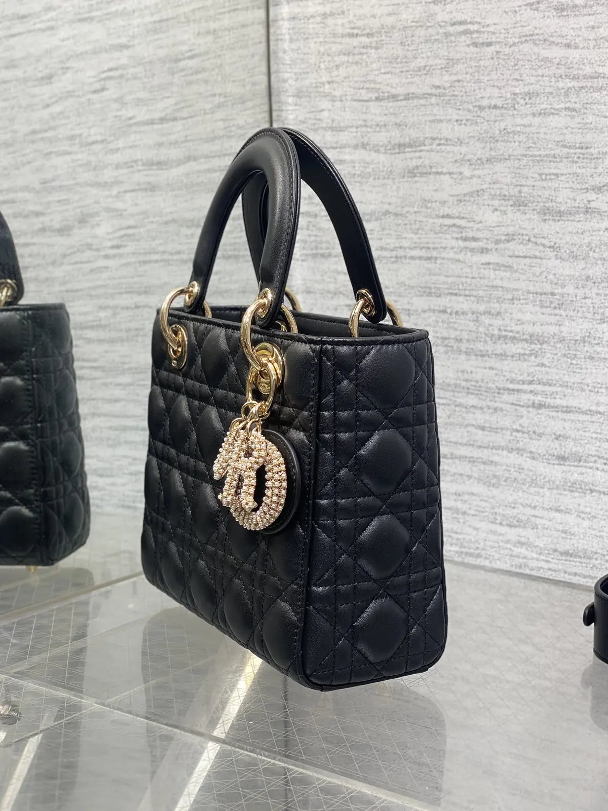 Dior Style Crossbody Bag Bags Crossbody Bag detail image 6 from source 741874