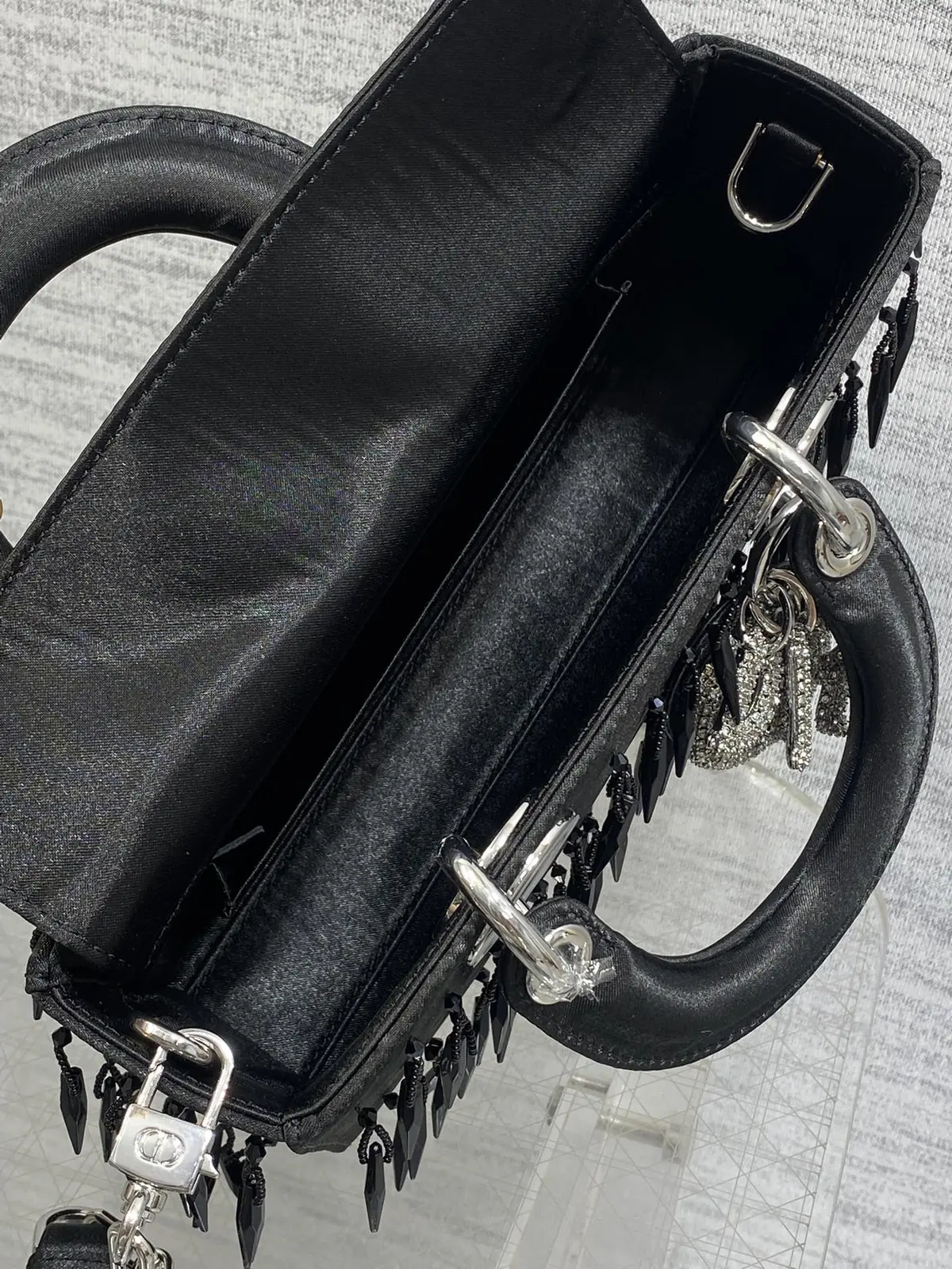 Dior Style Crossbody Bag Bags Crossbody Bag detail image 8 from source 741875