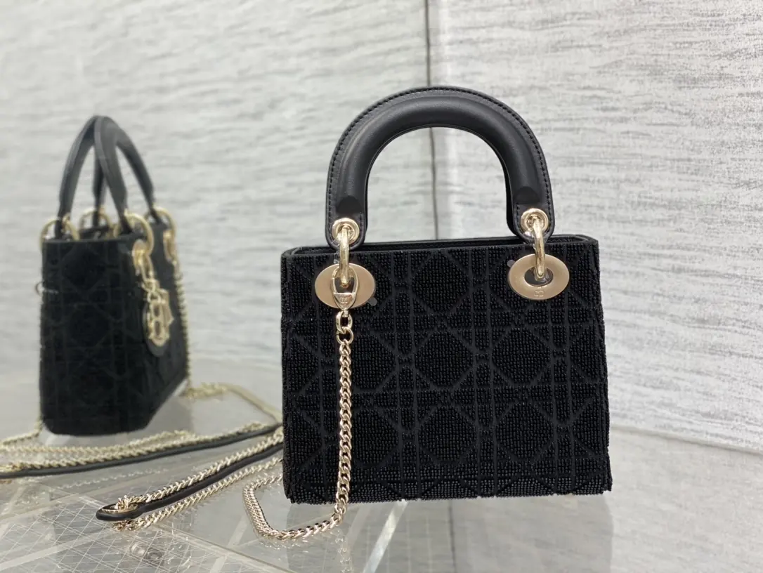 Dior Style Crossbody Bag Lookbook Reference image 5