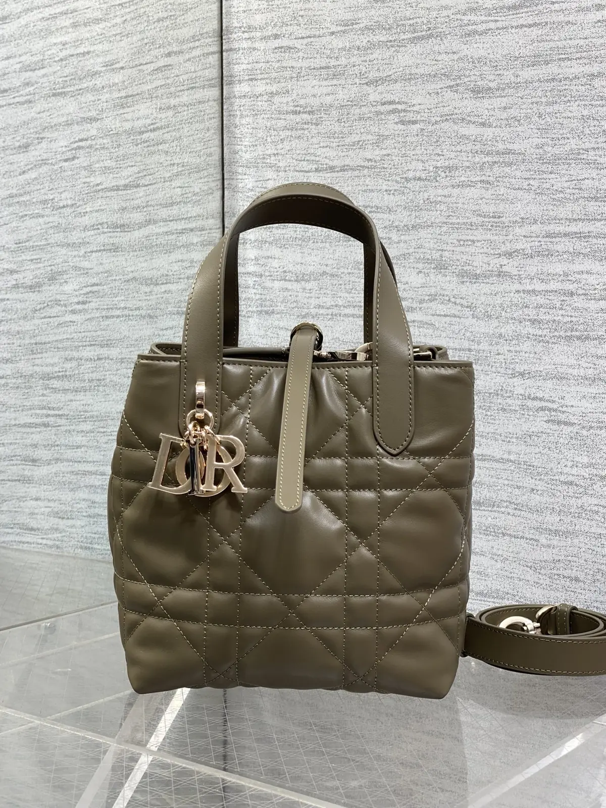 Dior Style Green Bag Lookbook Reference image 2